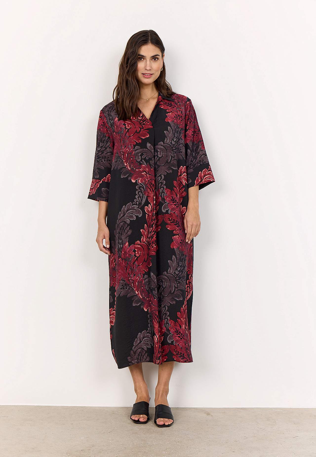 Vävd, mönstrad klänning