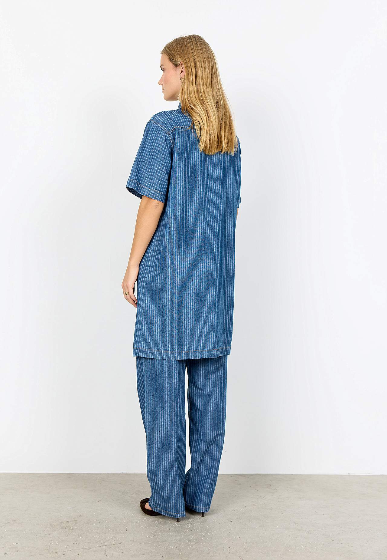 Randig jeansklänning