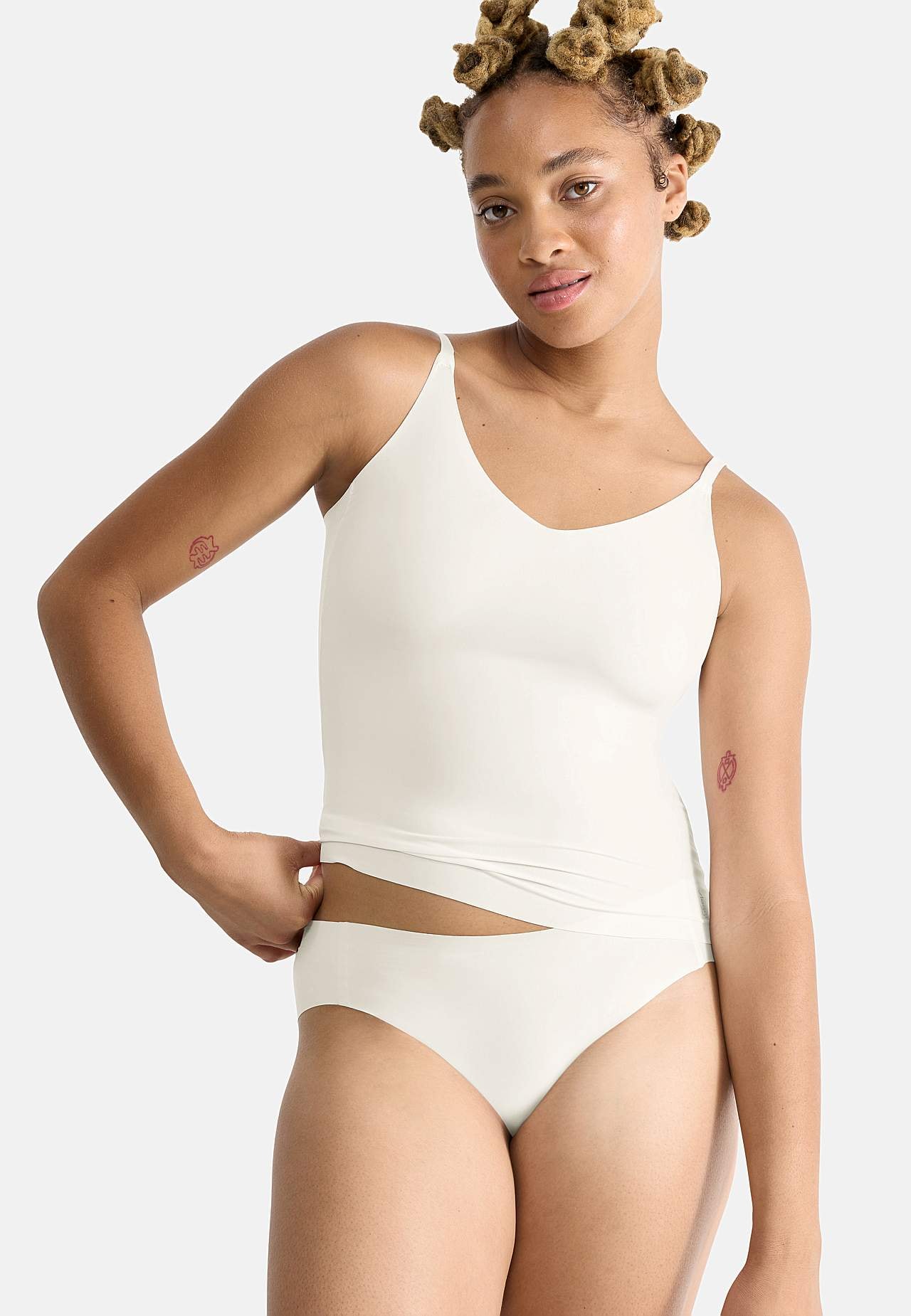 Sömlöst linne med reglerbara axelband ZERO Feel 2.0 Spaghetti top