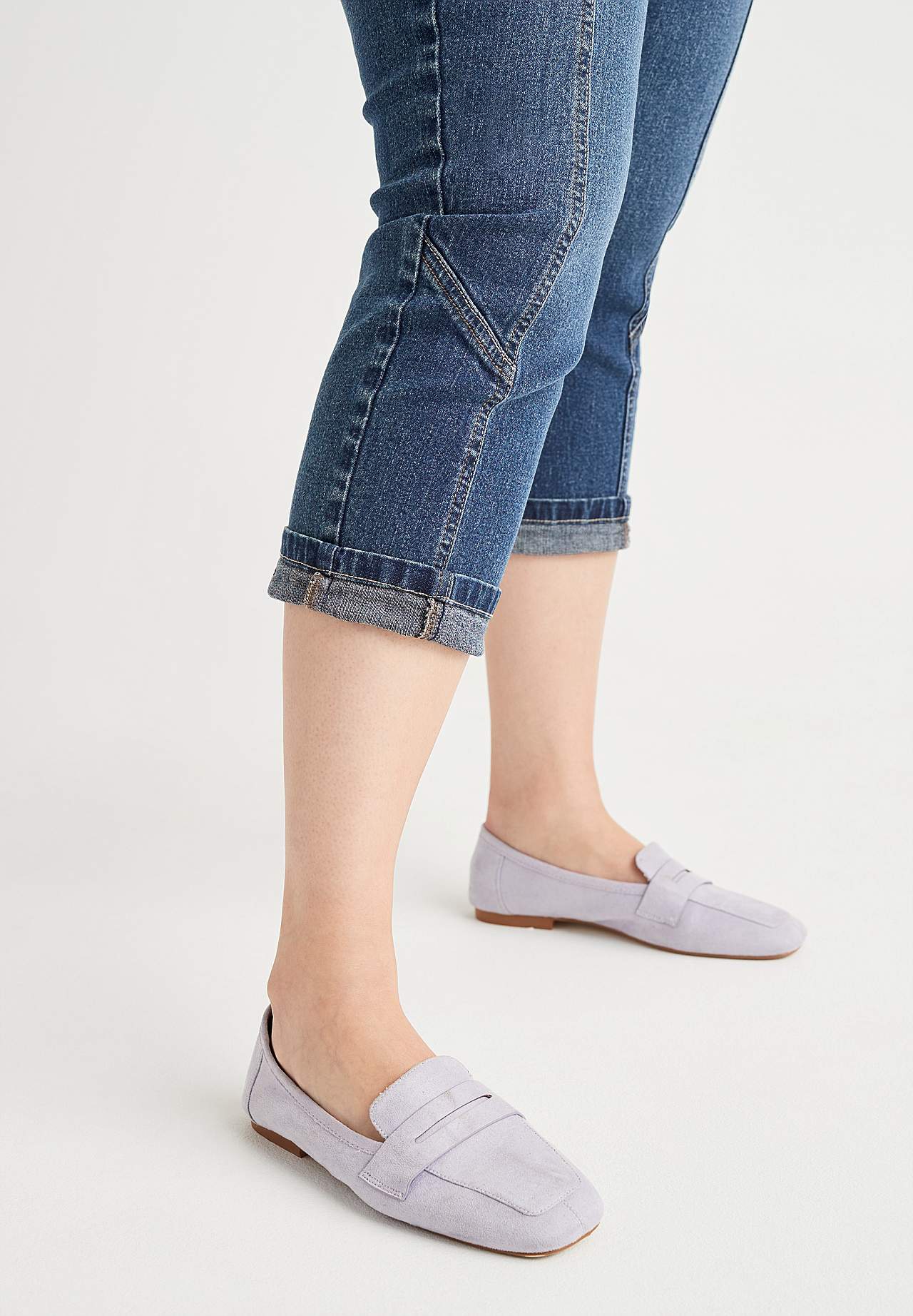 Caprijeans med femficksdesign