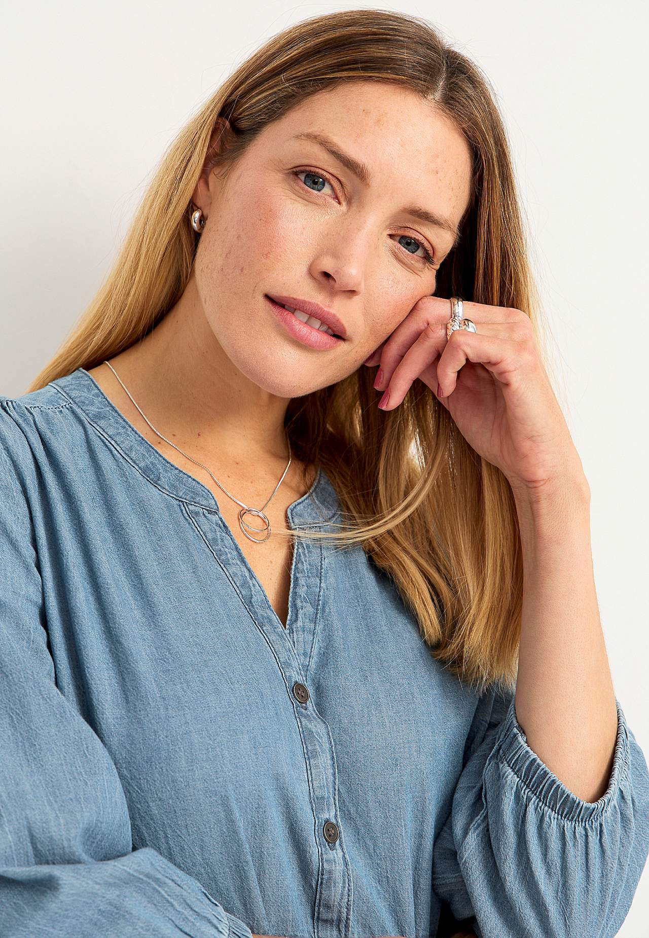 Jeansklänning med volang
