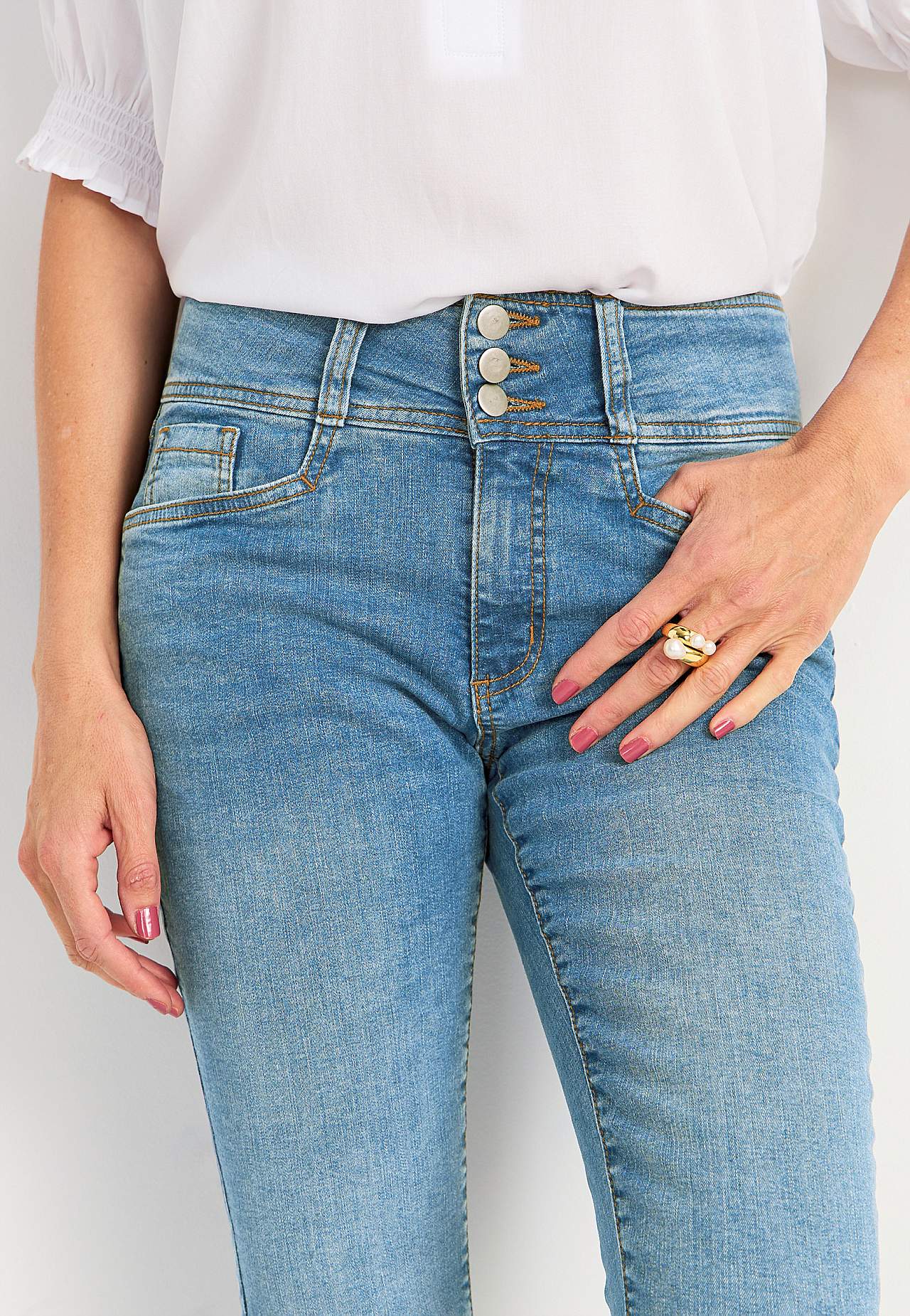 Bootcut jeans med hög midja