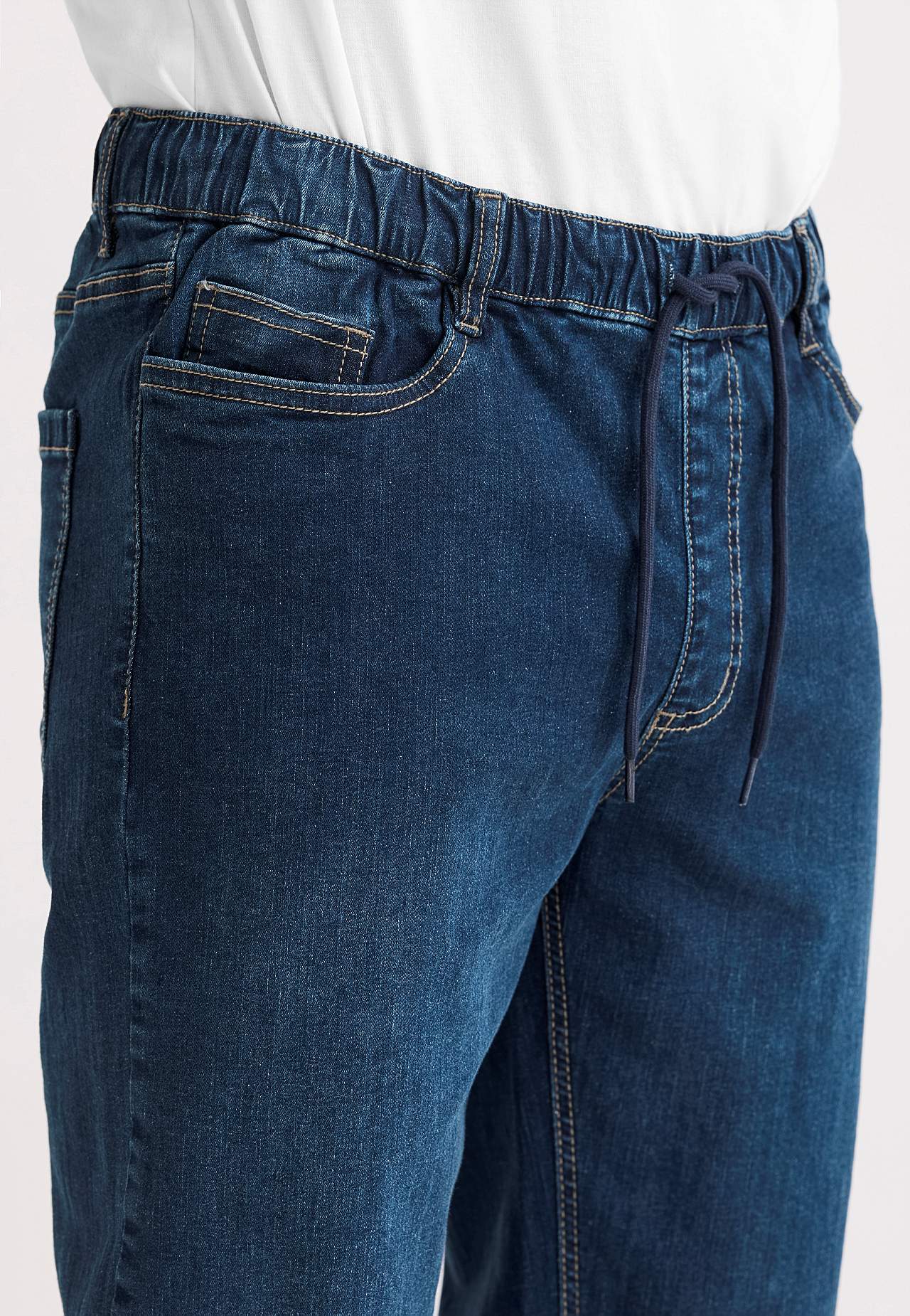 Stretchiga joggerjeans