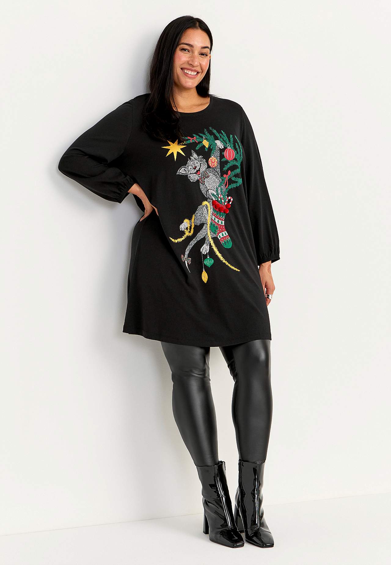 Trikåtunika med kattmotiv