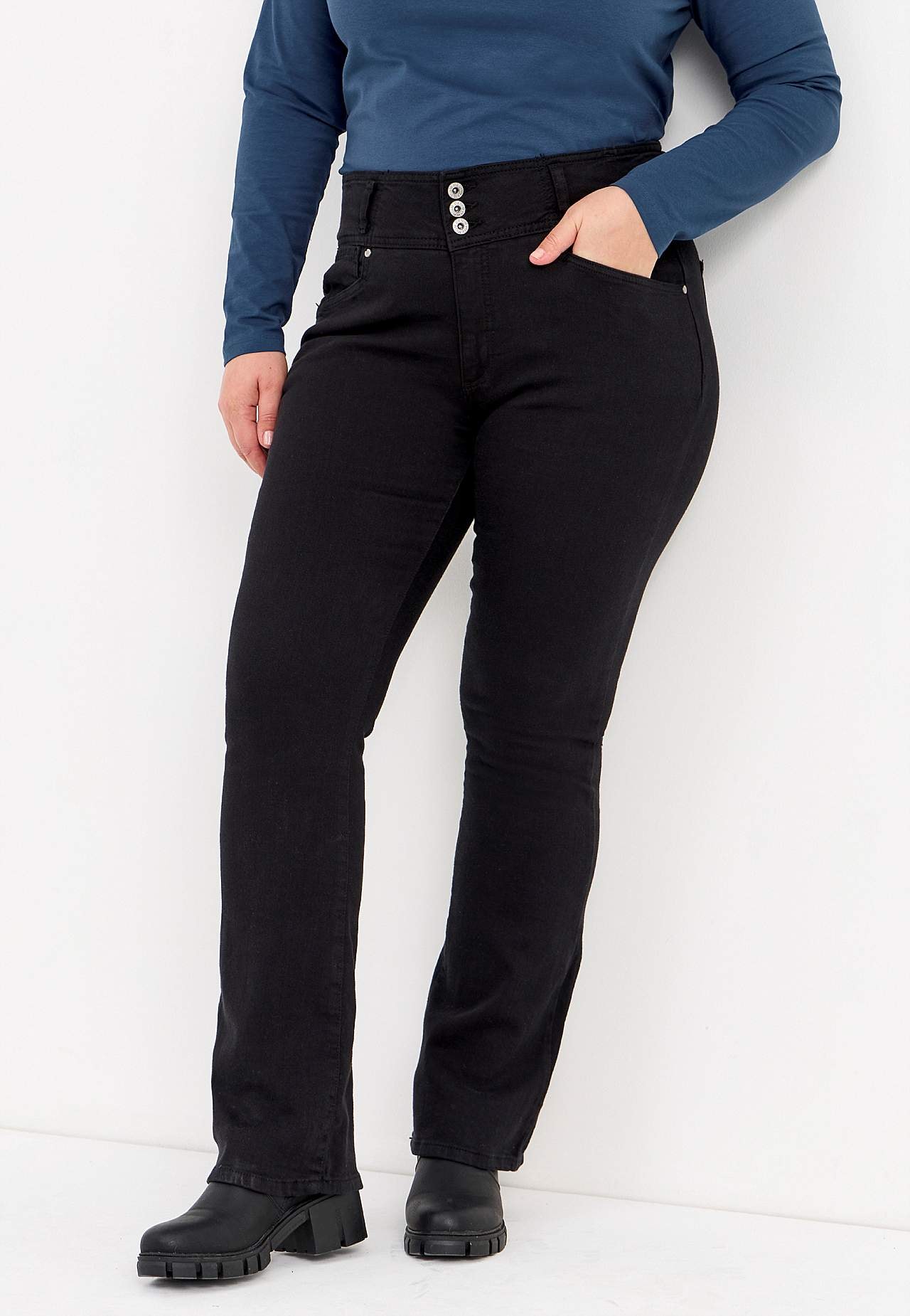 Bootcut jeans med hög midja