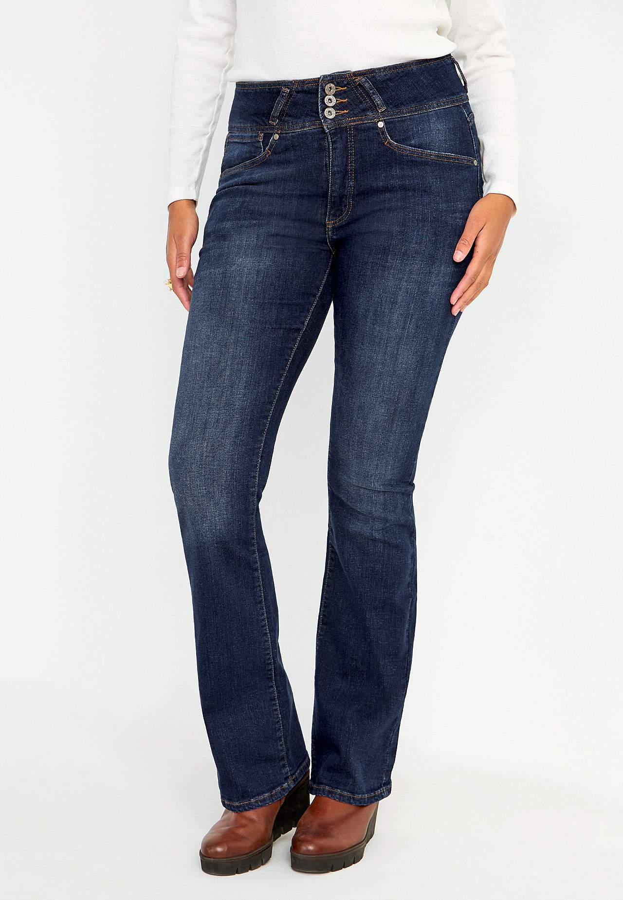 Bootcut jeans med hög midja