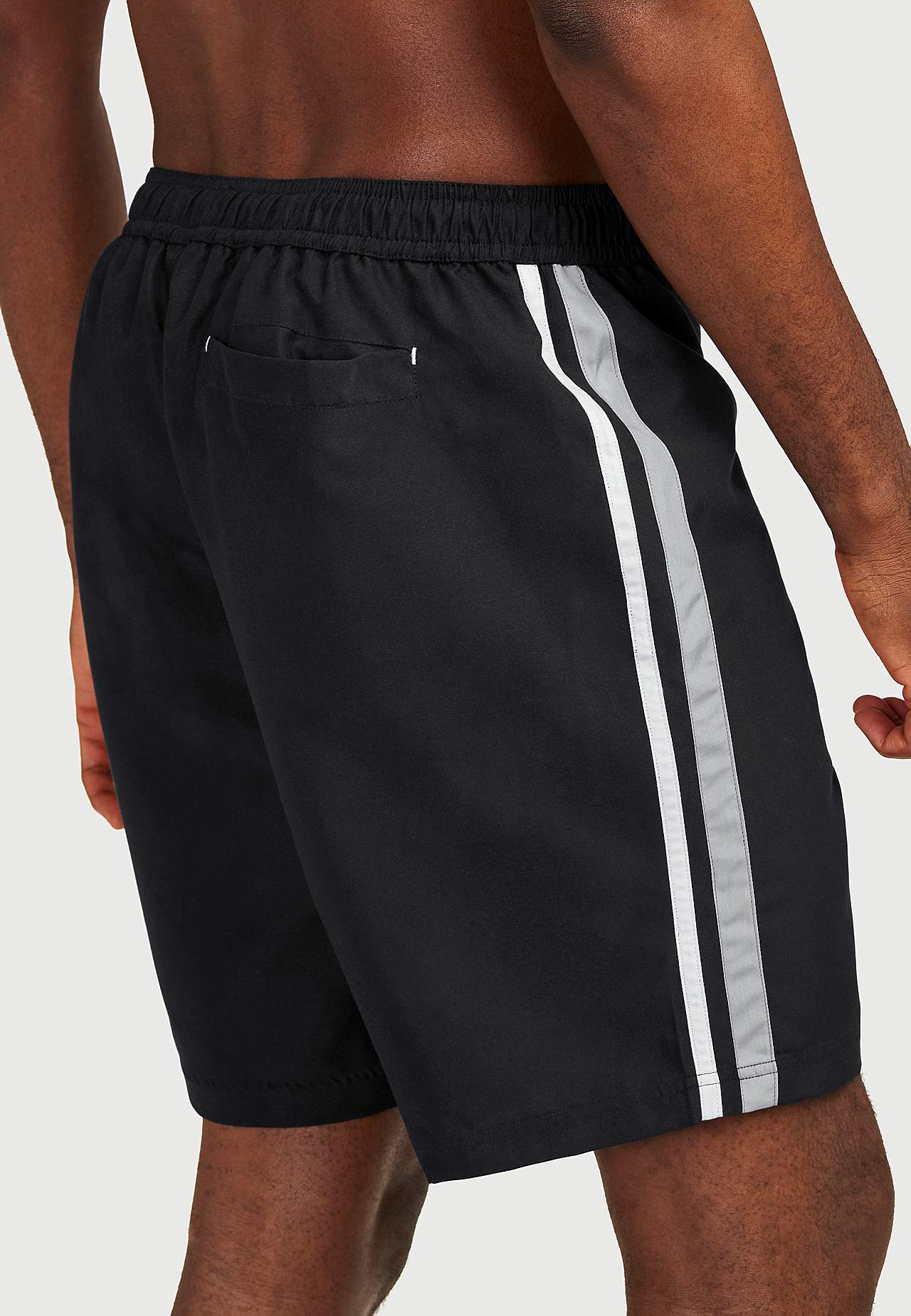 Sportiga badshorts