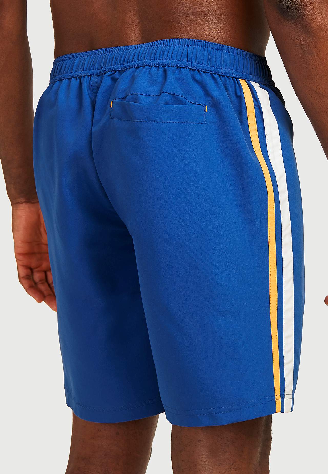 Sportiga badshorts
