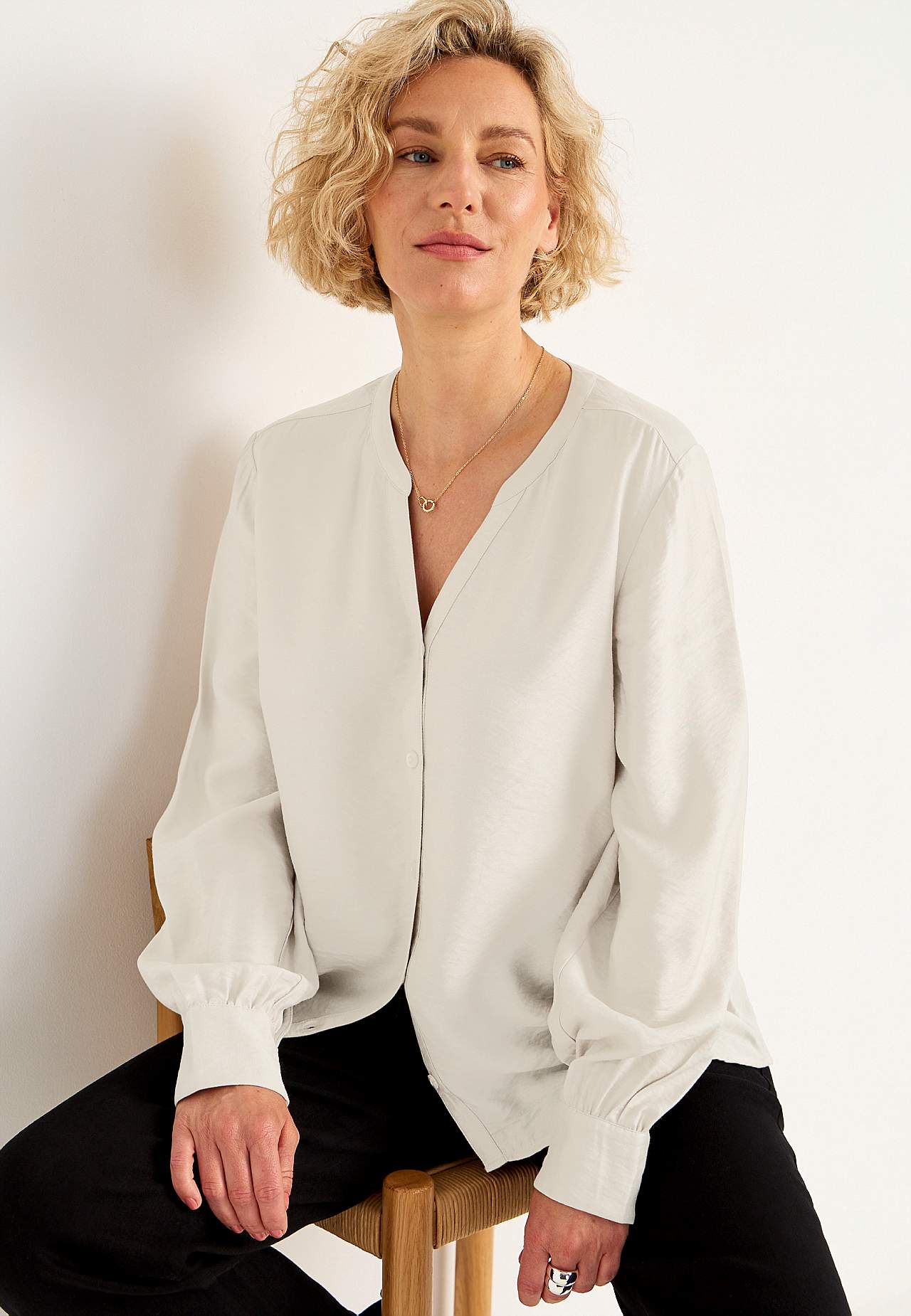 Vävd blus med knappar
