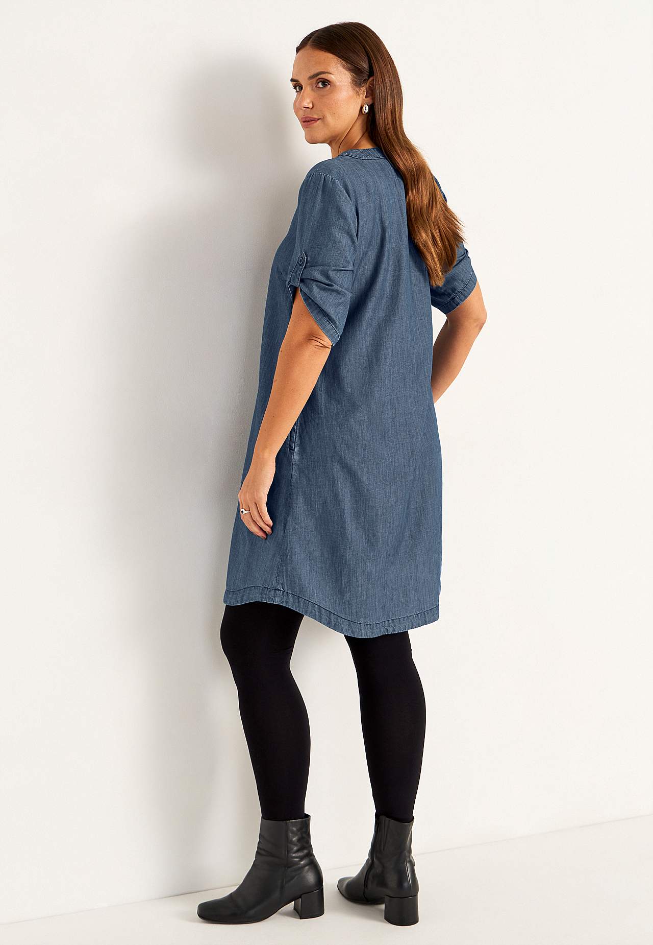 Jeansklänning i mjuktvättad denim