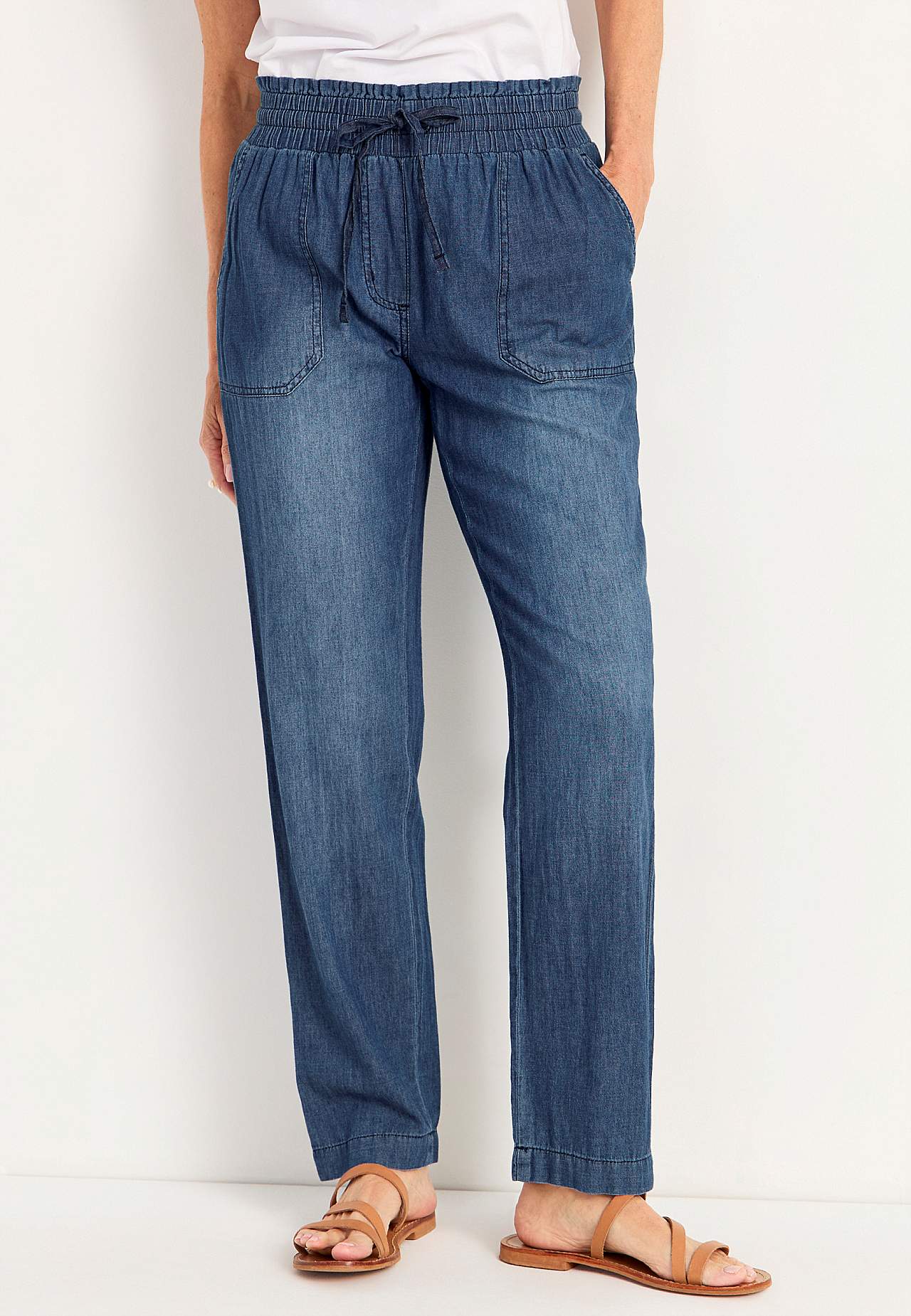 Lång byxa i mjuktvättad denim