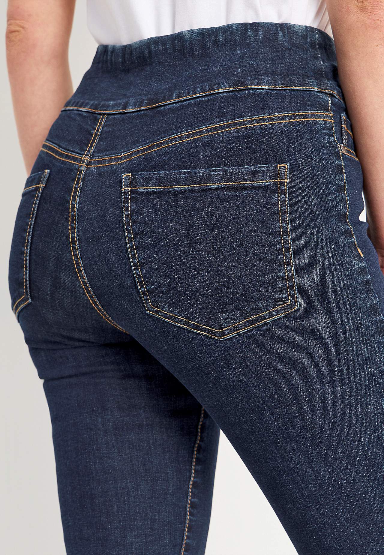 Supersköna caprijeggings i denim Elin