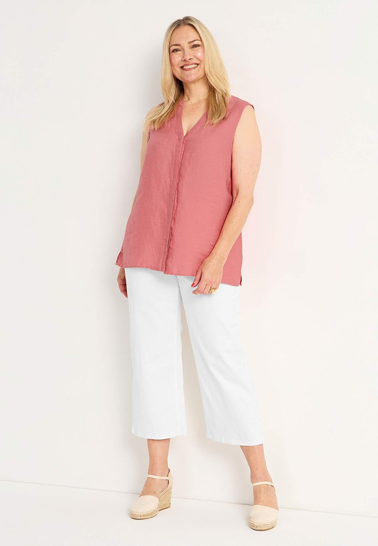Linneblus Premium med ärmlös design