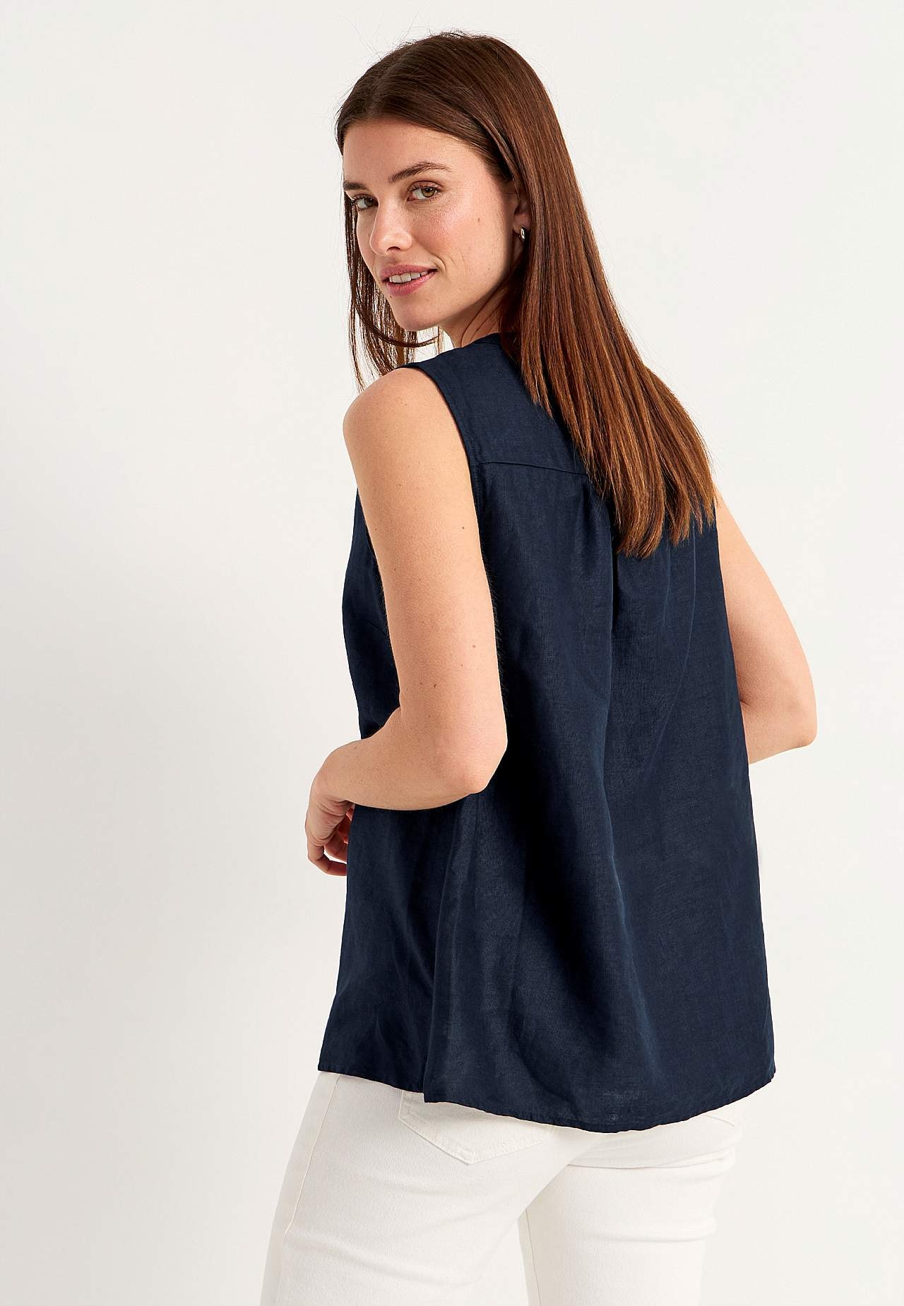 Linneblus Premium med ärmlös design