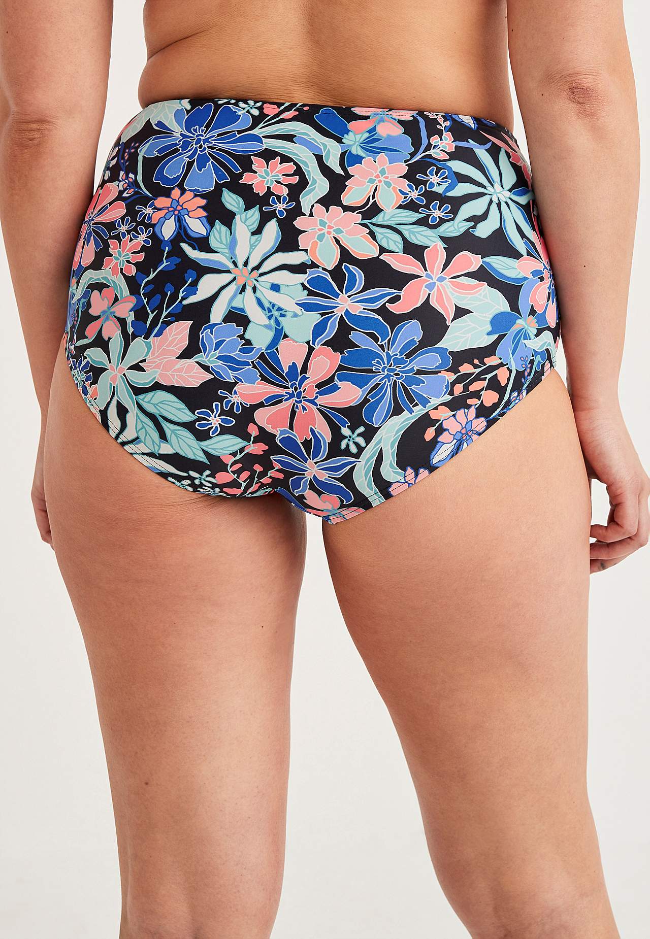 Bikinitrosa med hög midja