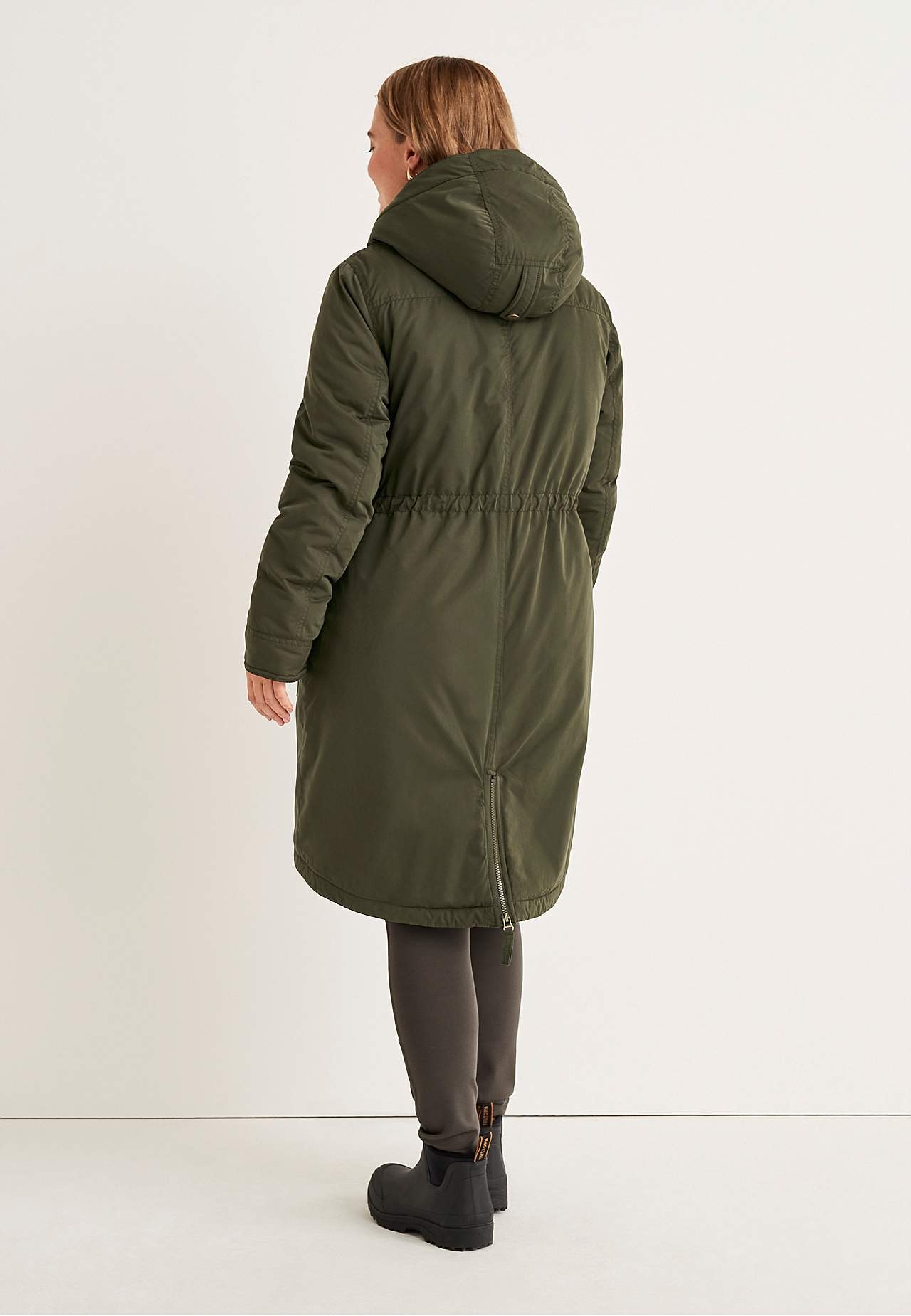 Parkas med pilefodrad huva