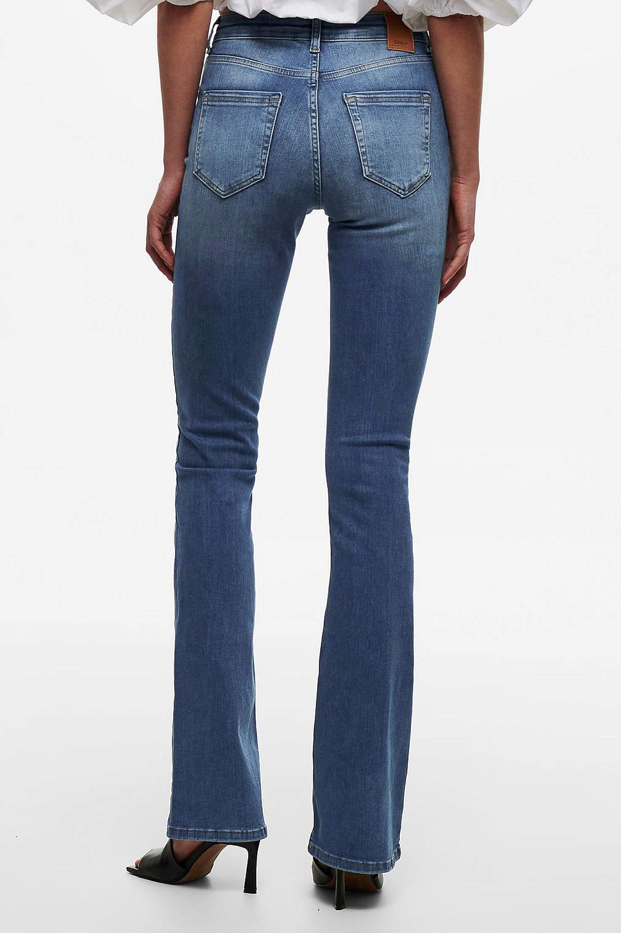 Superstretchiga jeans Blush flared