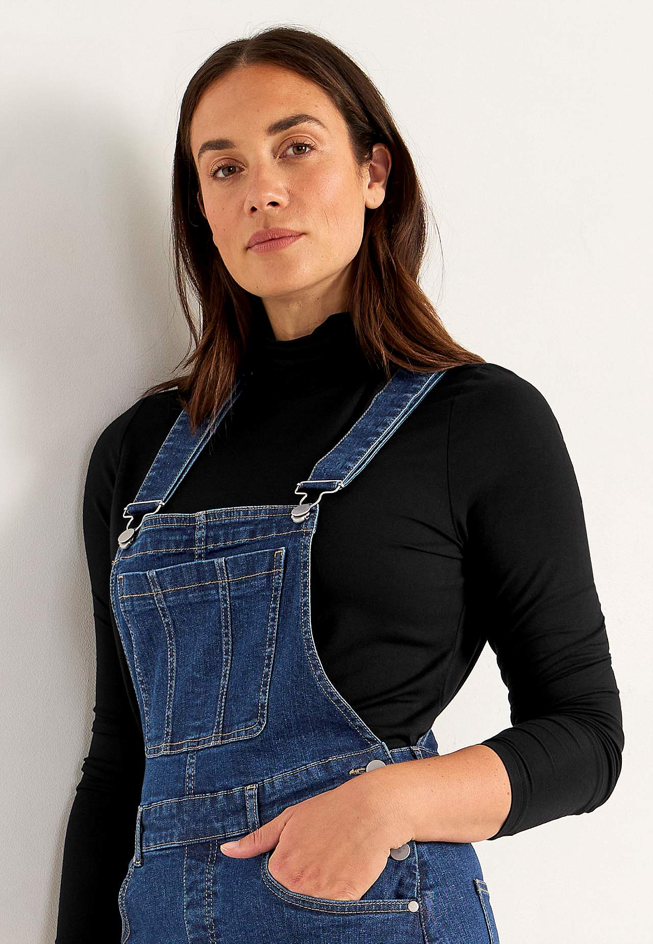 Hängselklänning i denim