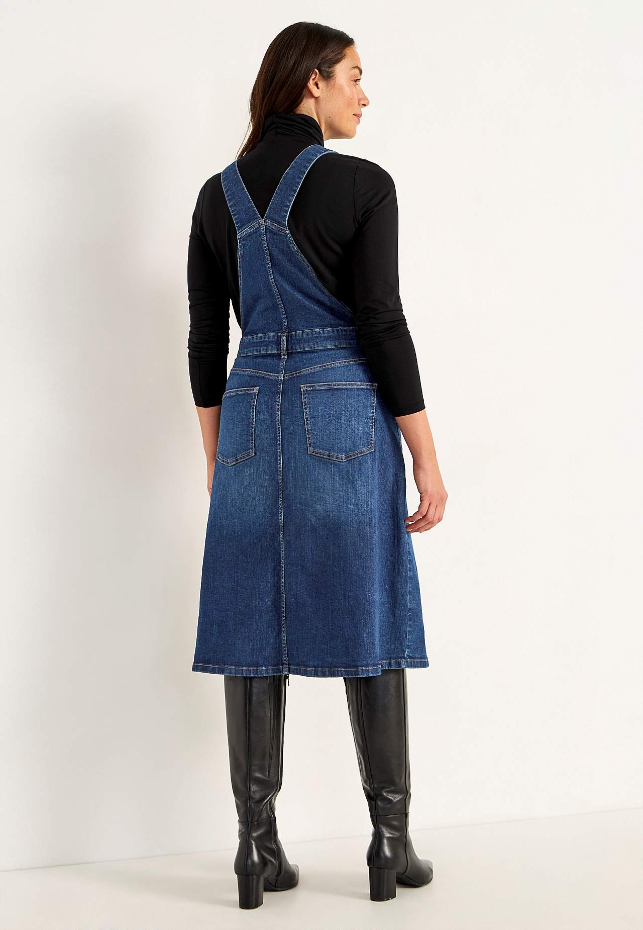 Hängselklänning i denim