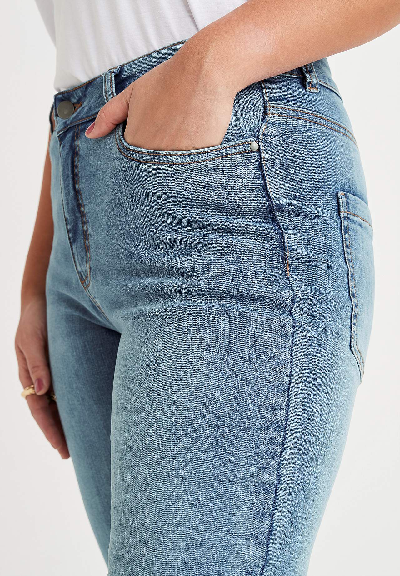 Stretchjeans med rakt ben - tre längder