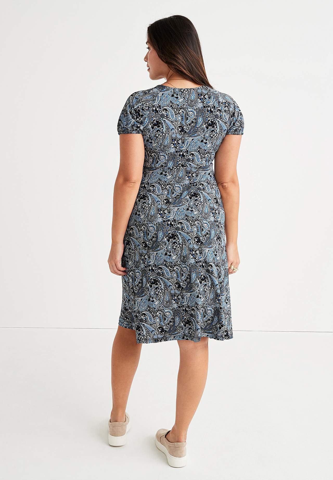 Mönstrad trikåklänning