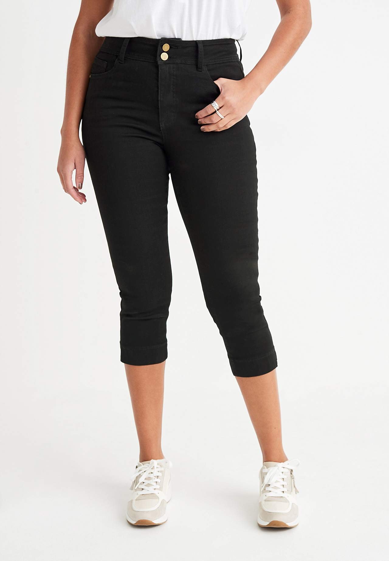 Stretchiga caprijeans med shaping-effekt