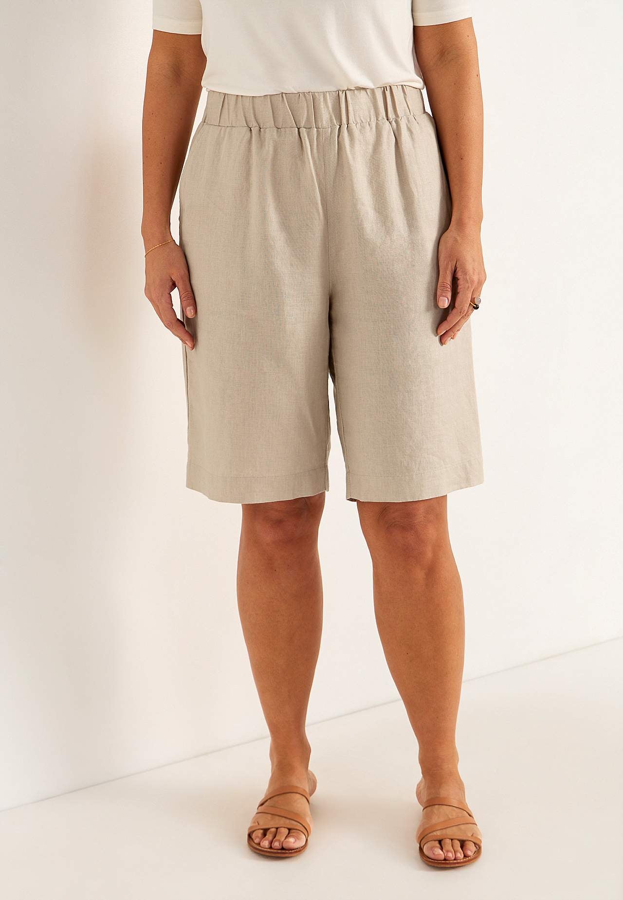 Linneshorts Premium med resår i midjan