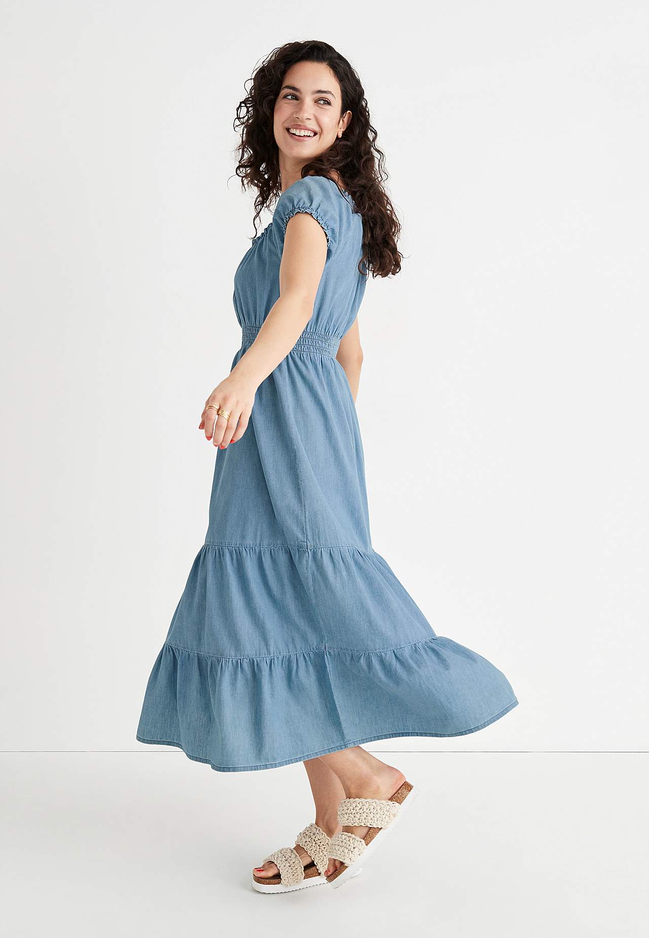 Jeansklänning med volanger Elsy
