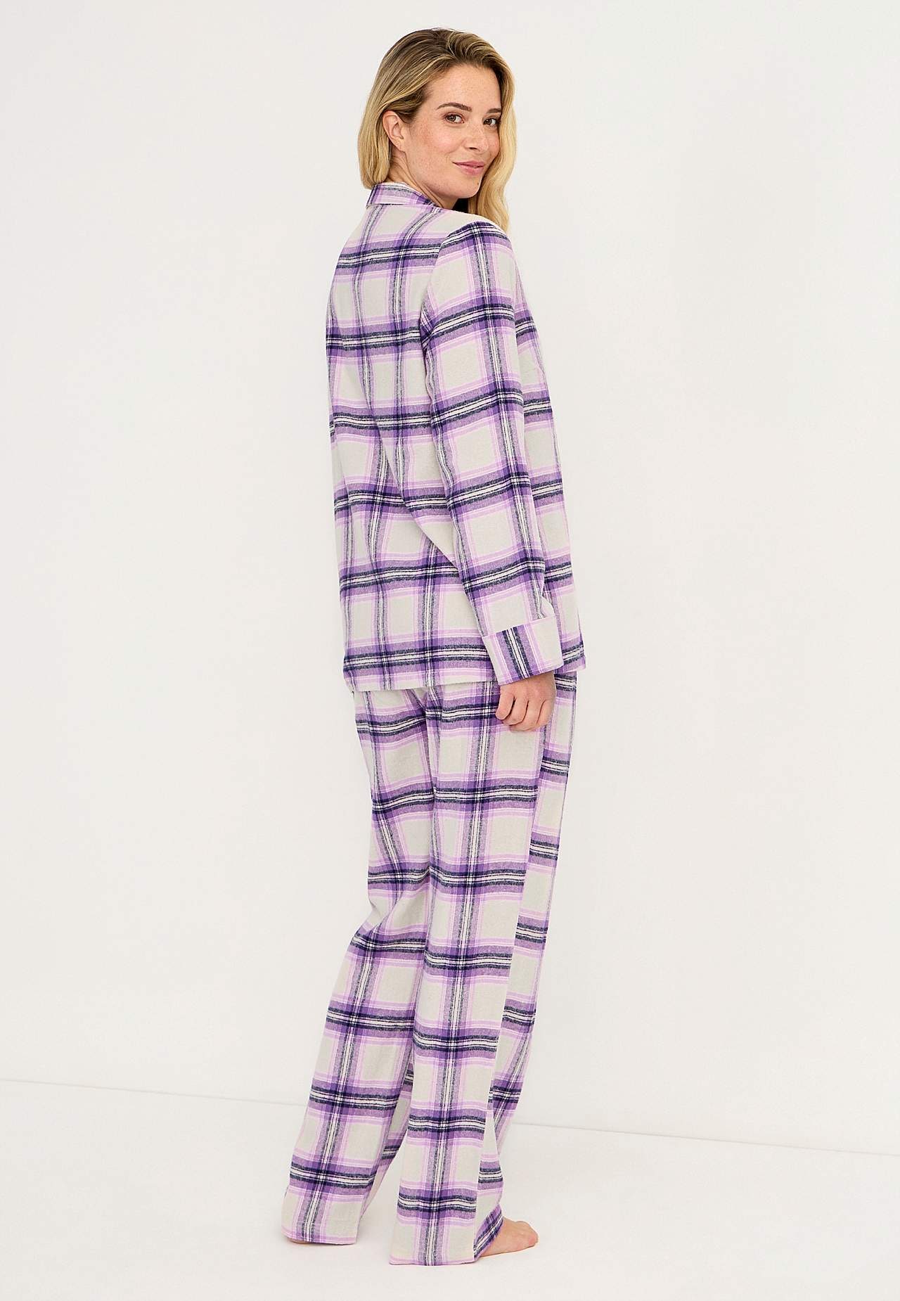 Rutig pyjamas i flanell Felicia