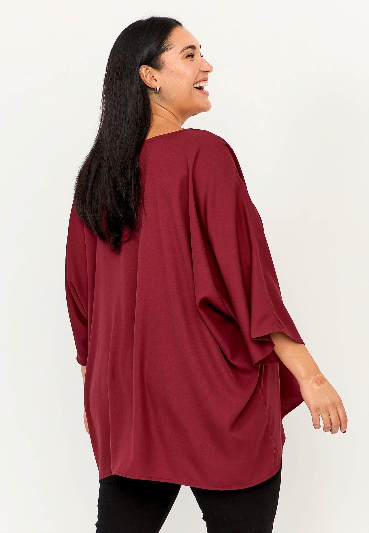 Festblus med nitdetaljer