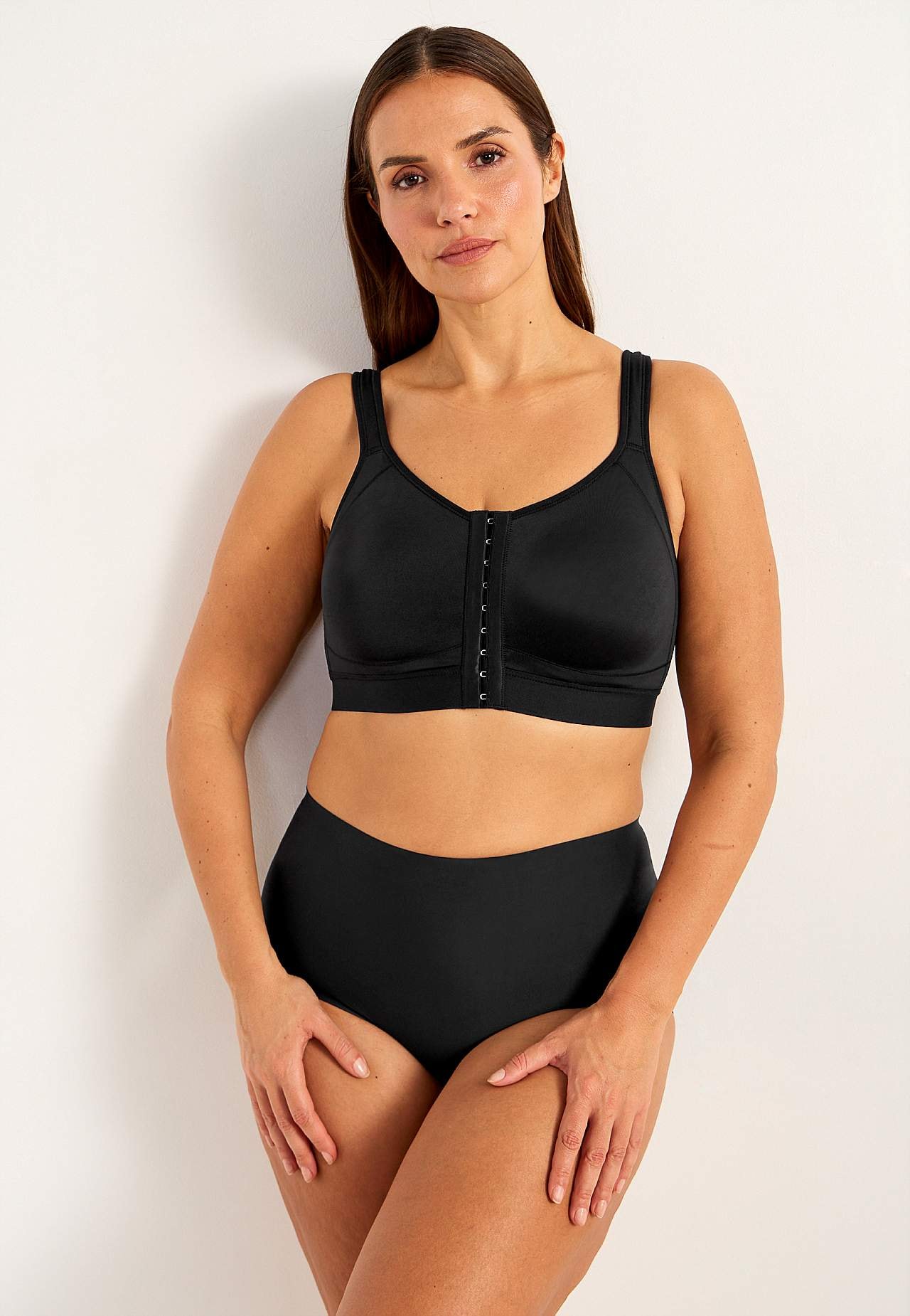 Framknäppt sport-bh med stöd Doris