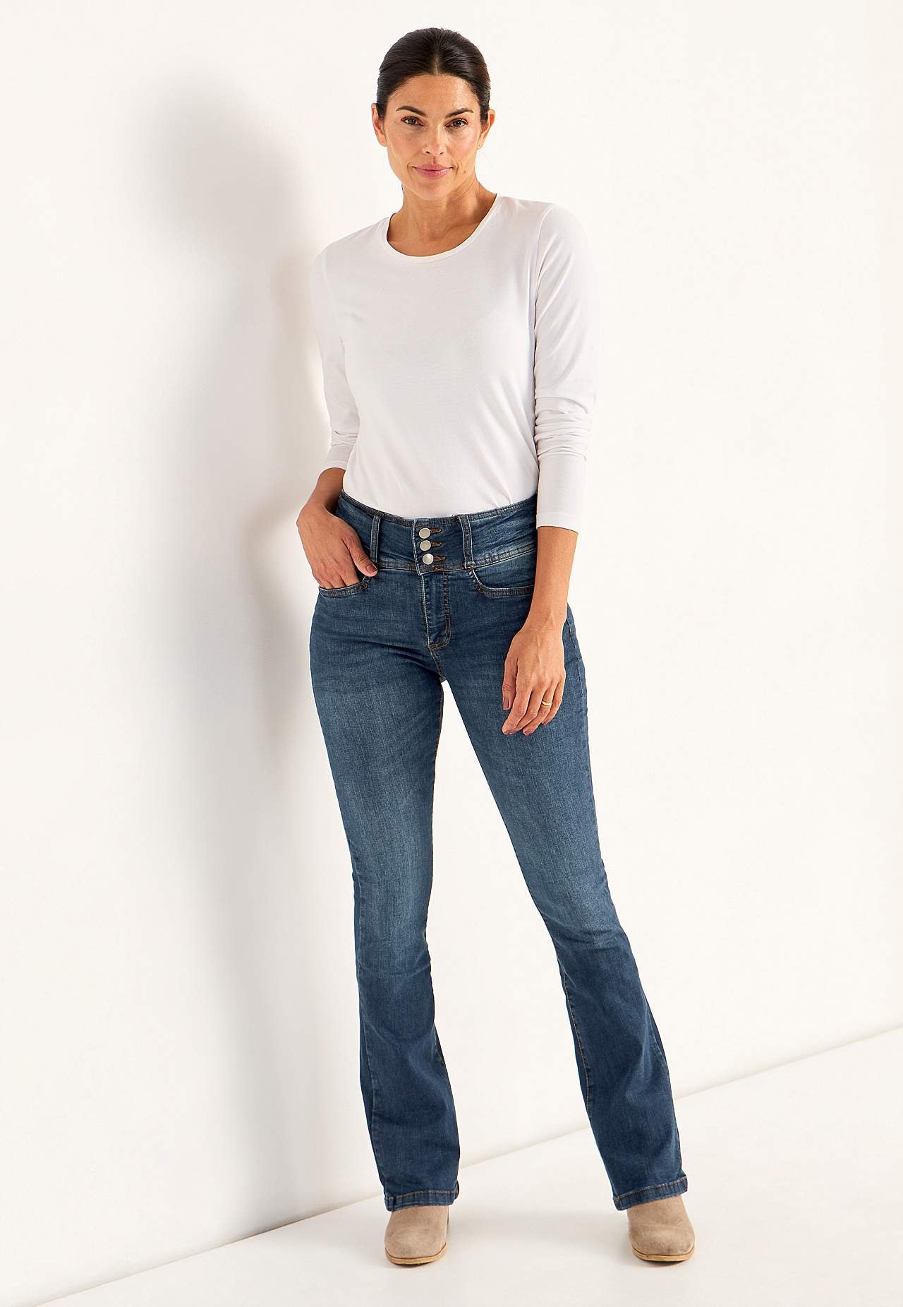Bootcut jeans med hög midja