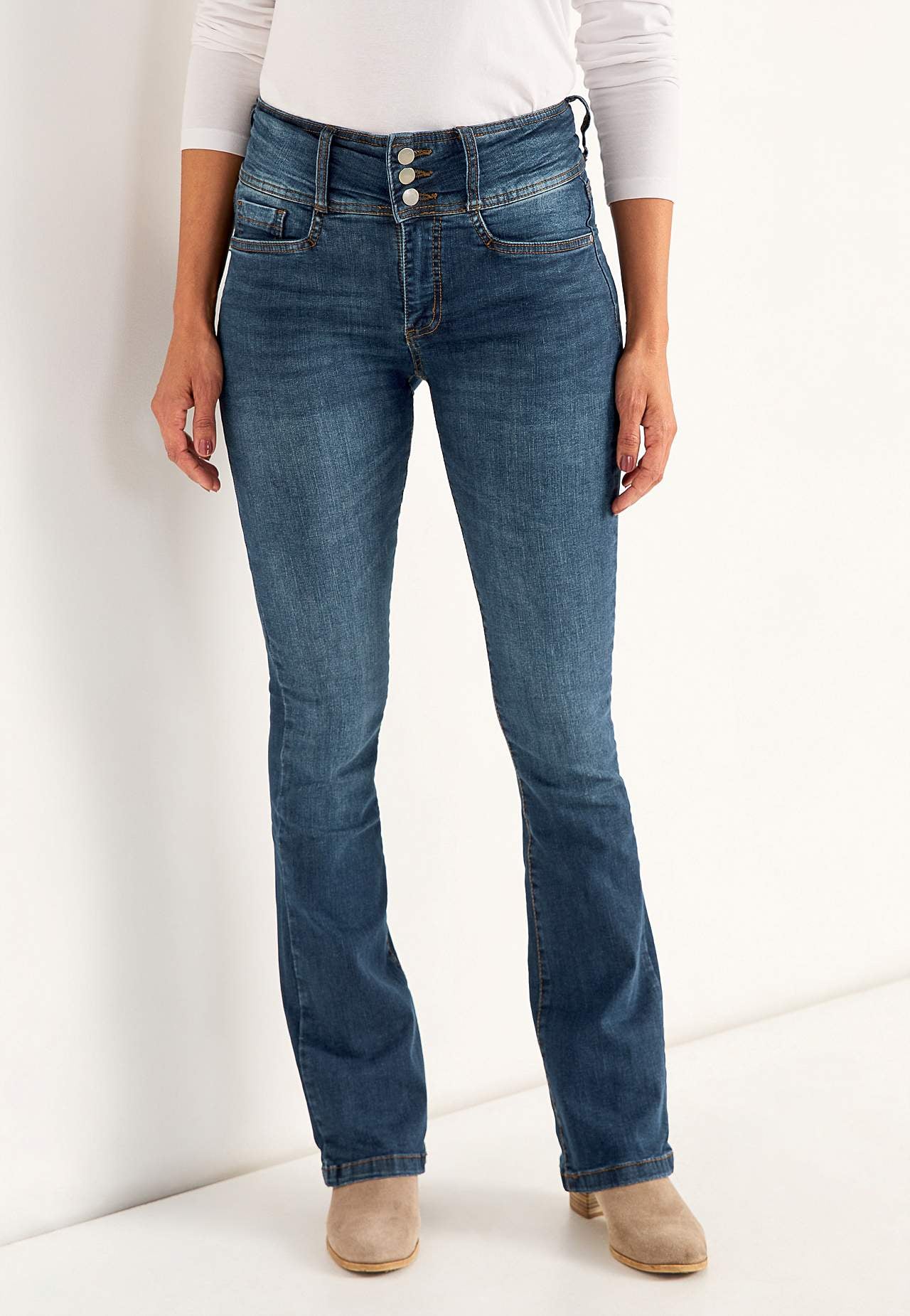 Bootcut jeans med hög midja