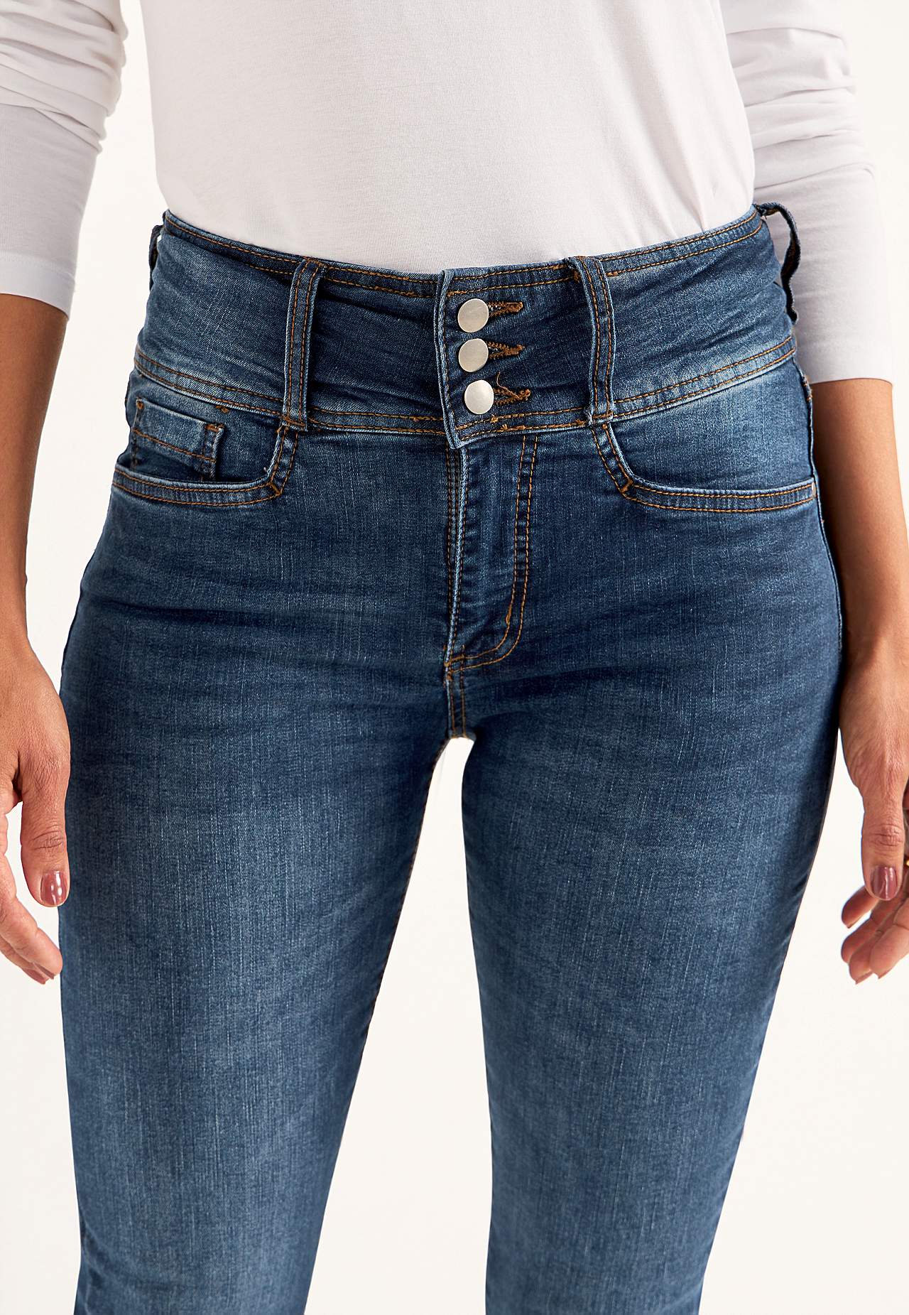 Bootcut jeans med hög midja