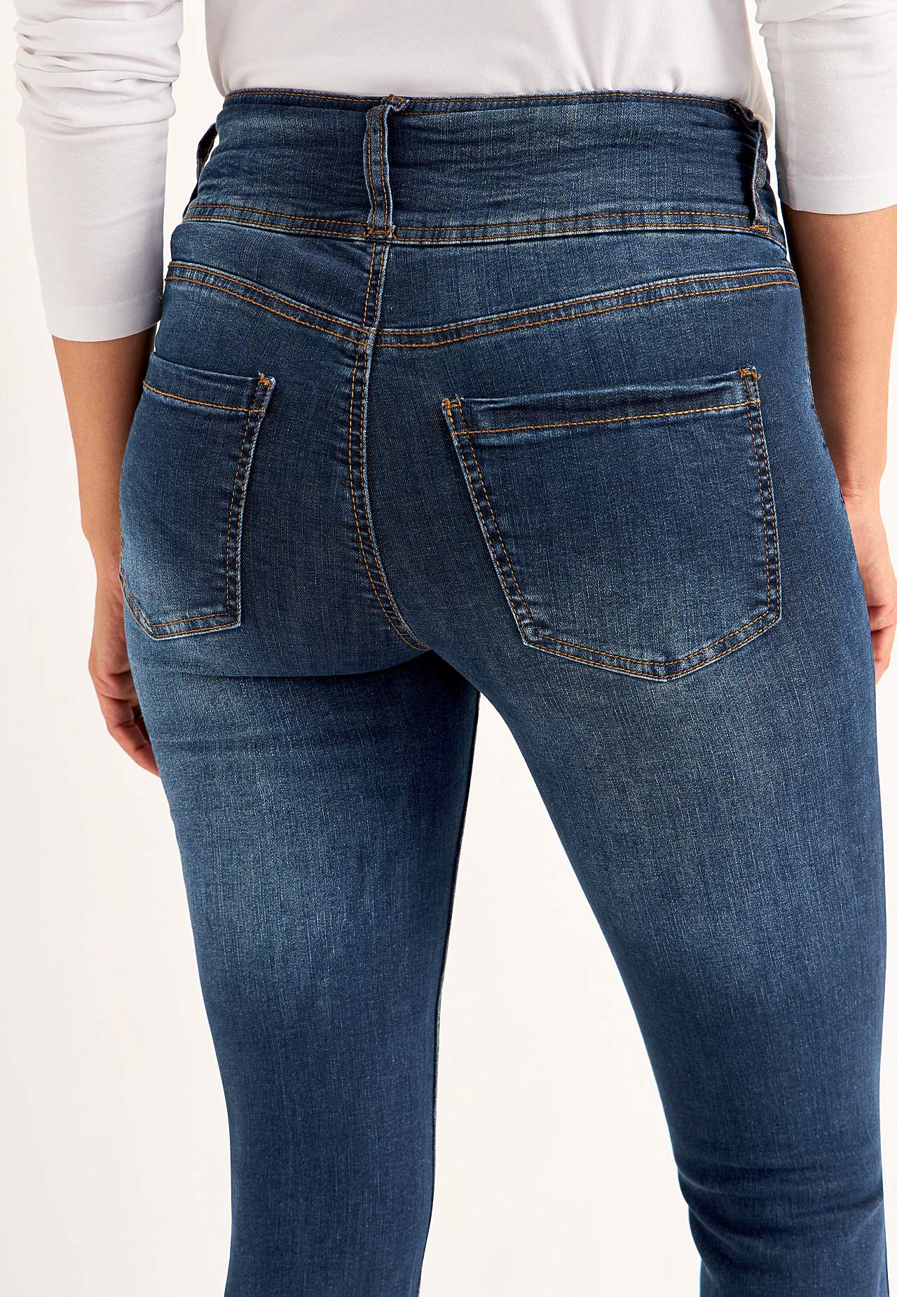 Bootcut jeans med hög midja