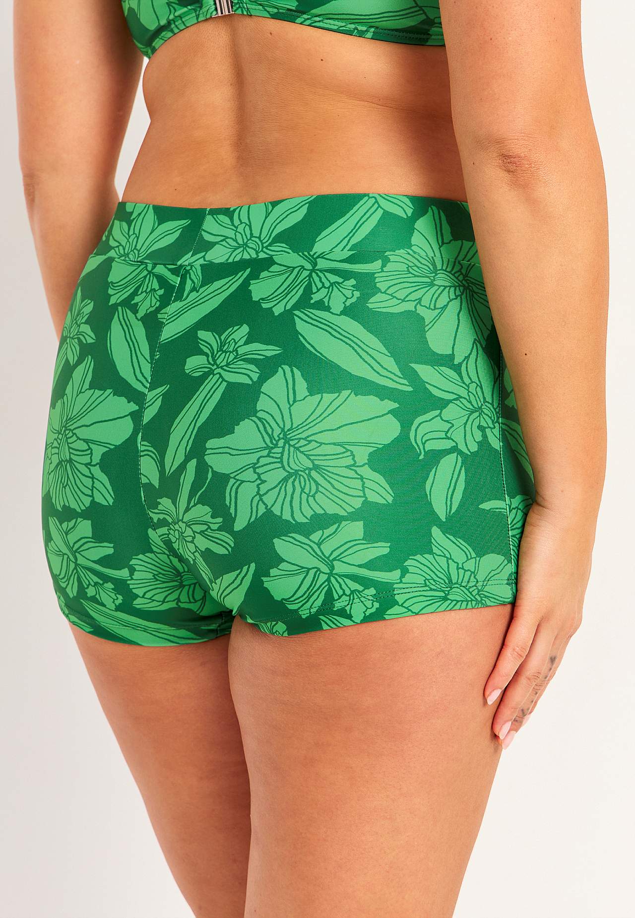 Bikinitrosa i boxermodell
