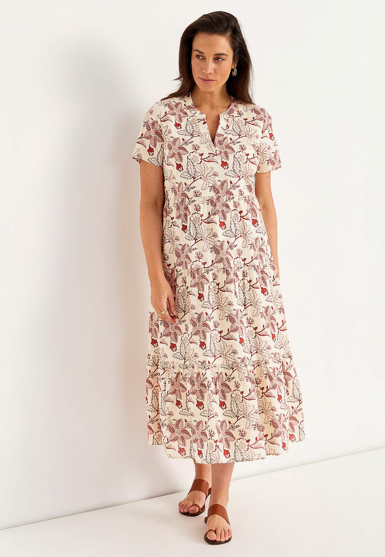 Bomullsklänning med volang