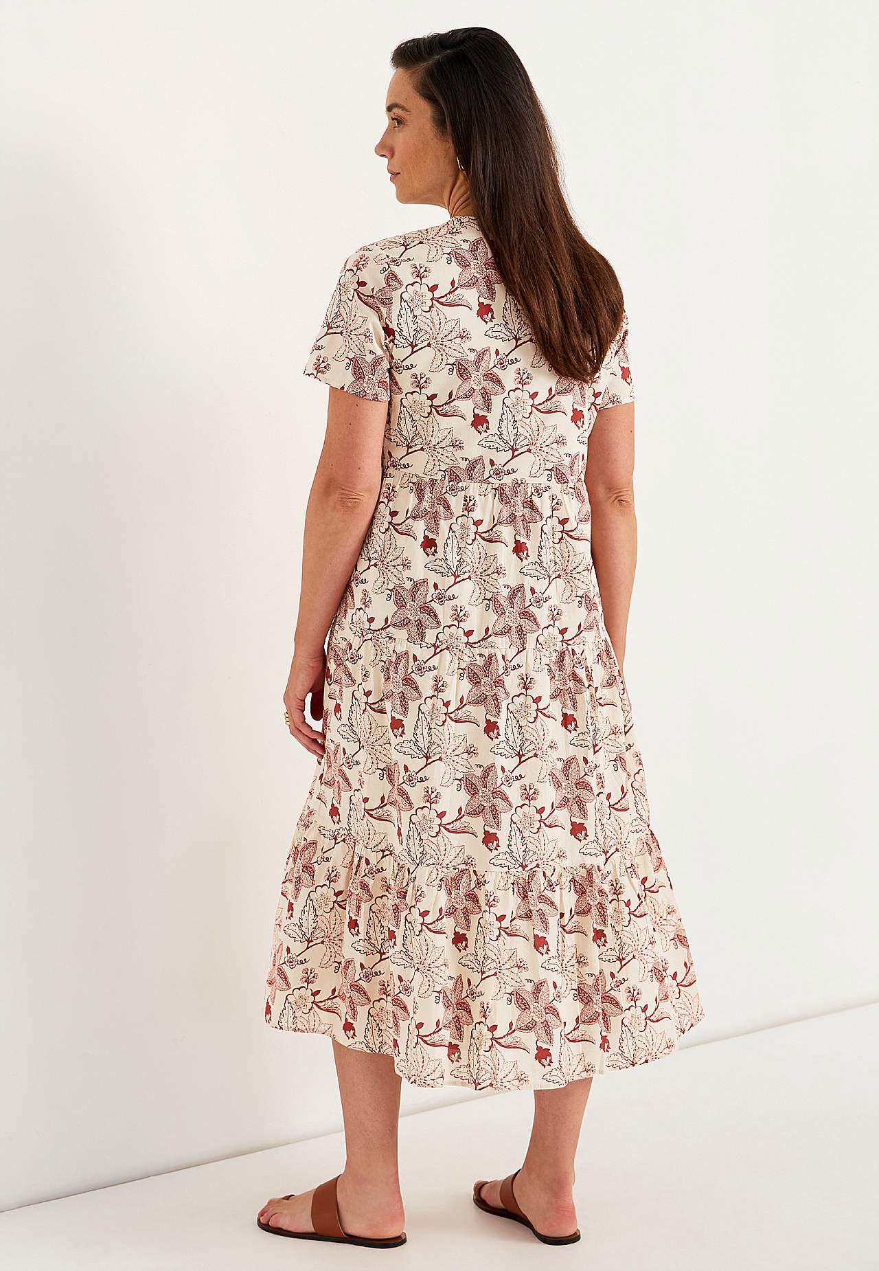 Bomullsklänning med volang