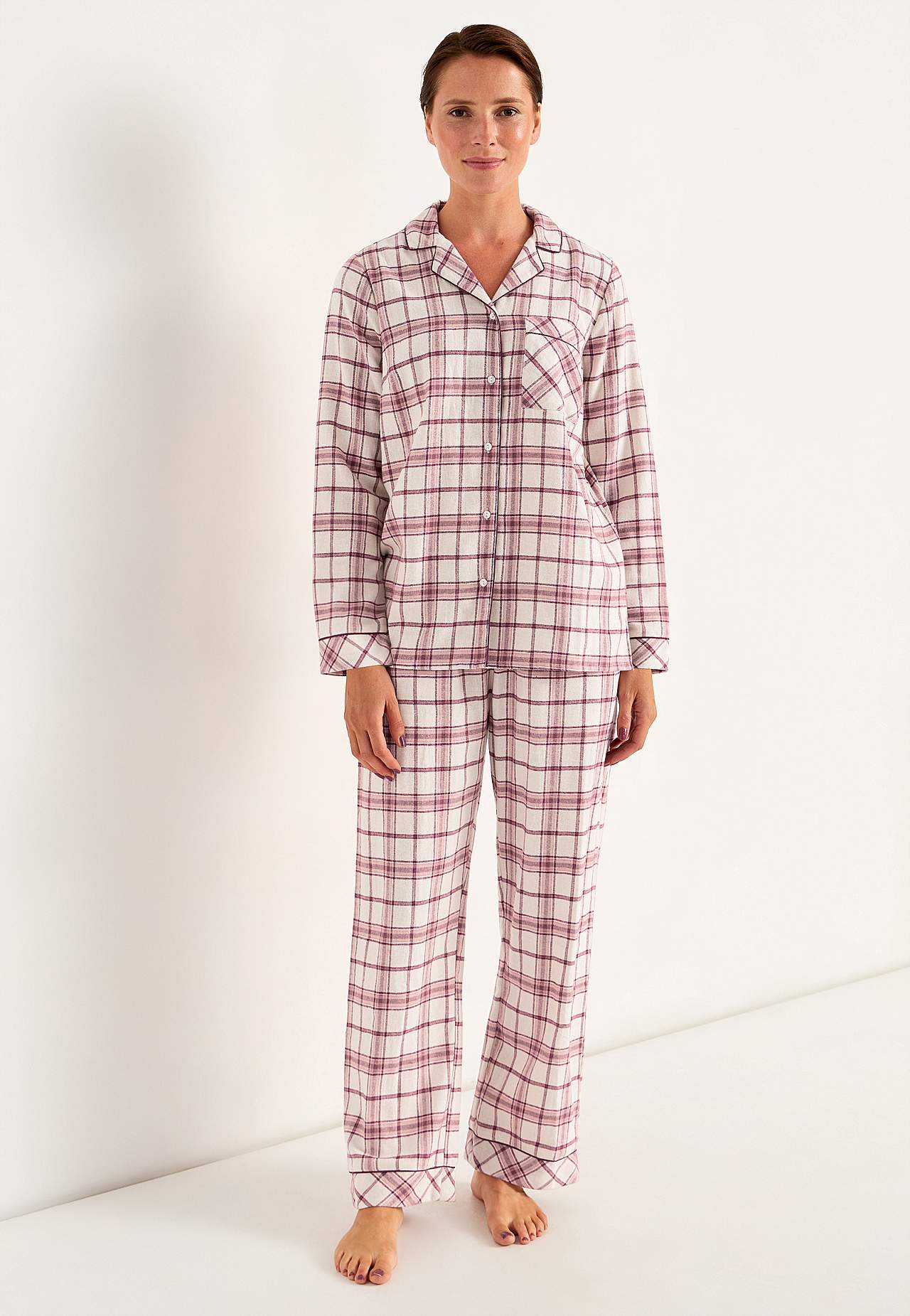 Rutig pyjamas i flanell