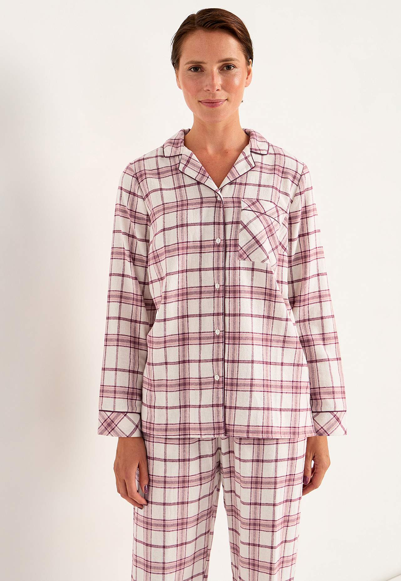 Rutig pyjamas i flanell