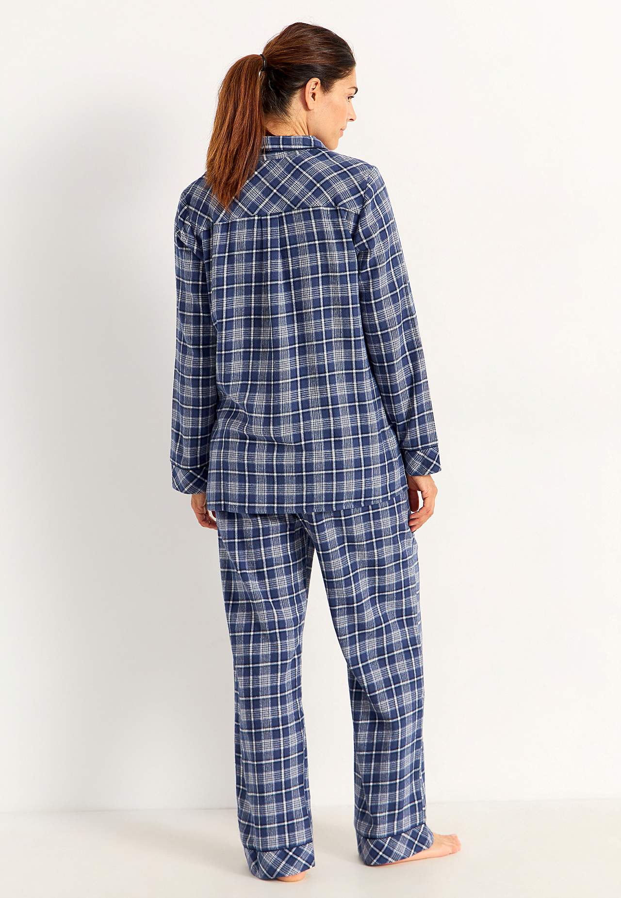 Rutig pyjamas i flanell