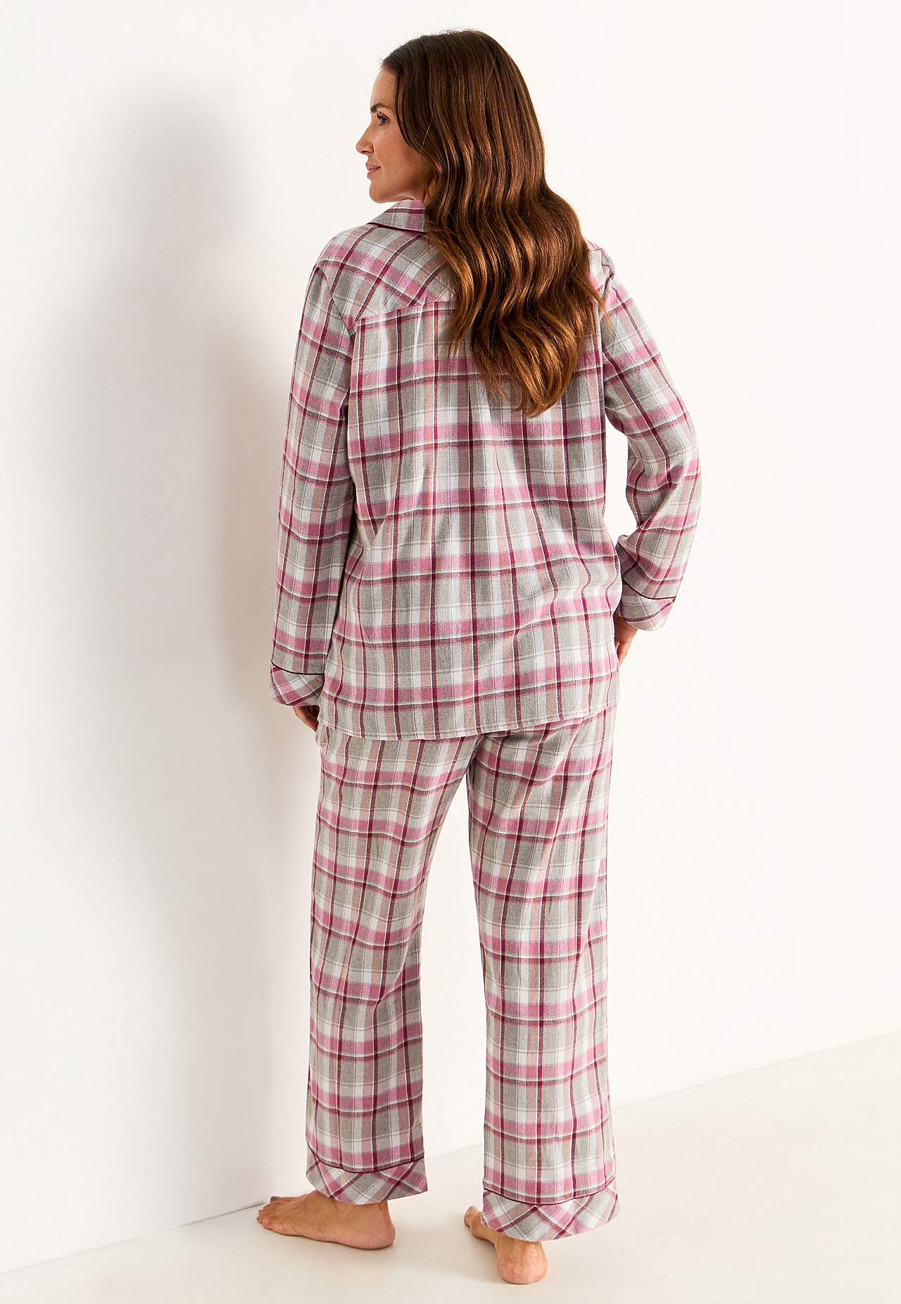 Rutig pyjamas i flanell