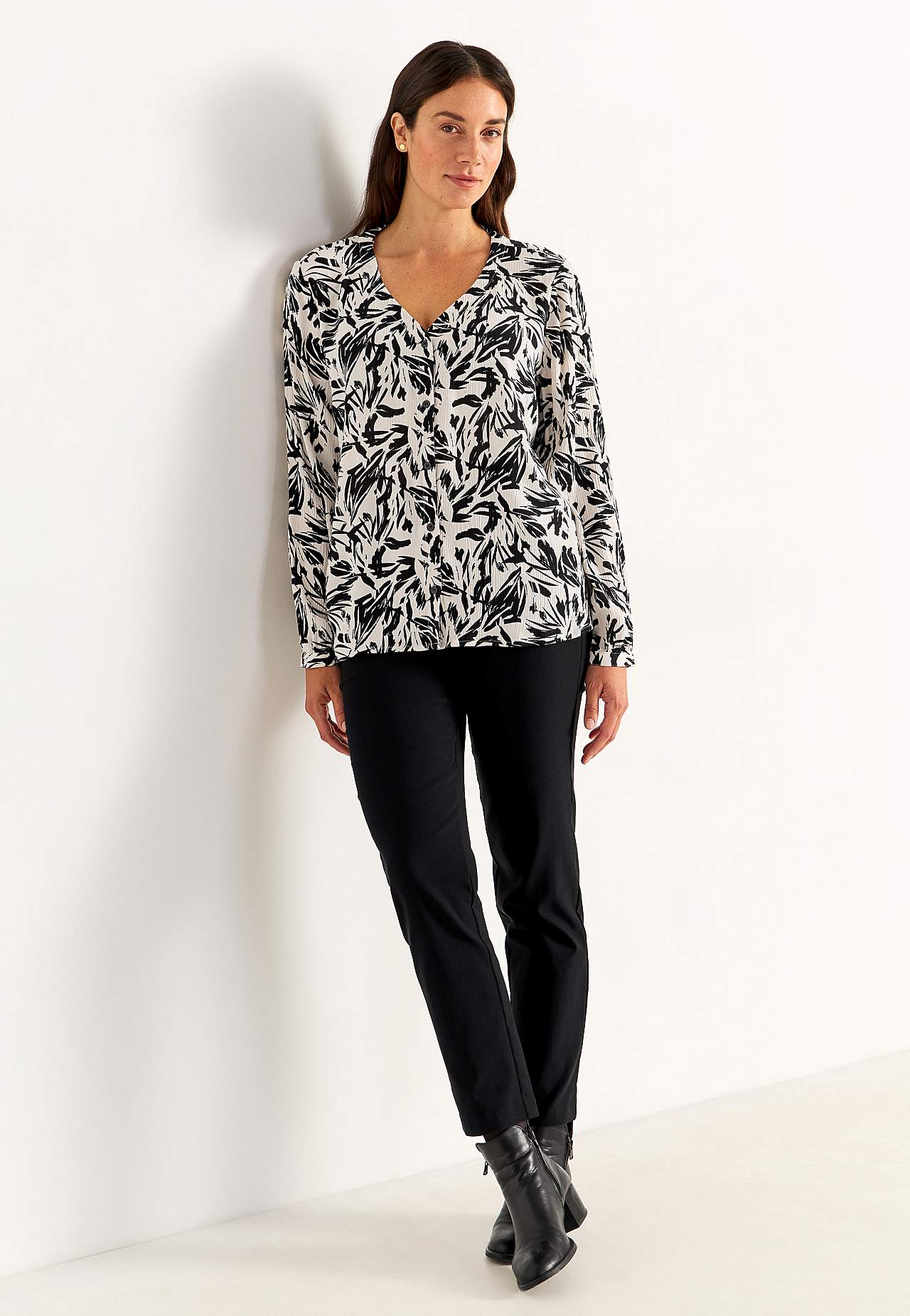 Blus med crepe-kvalitet