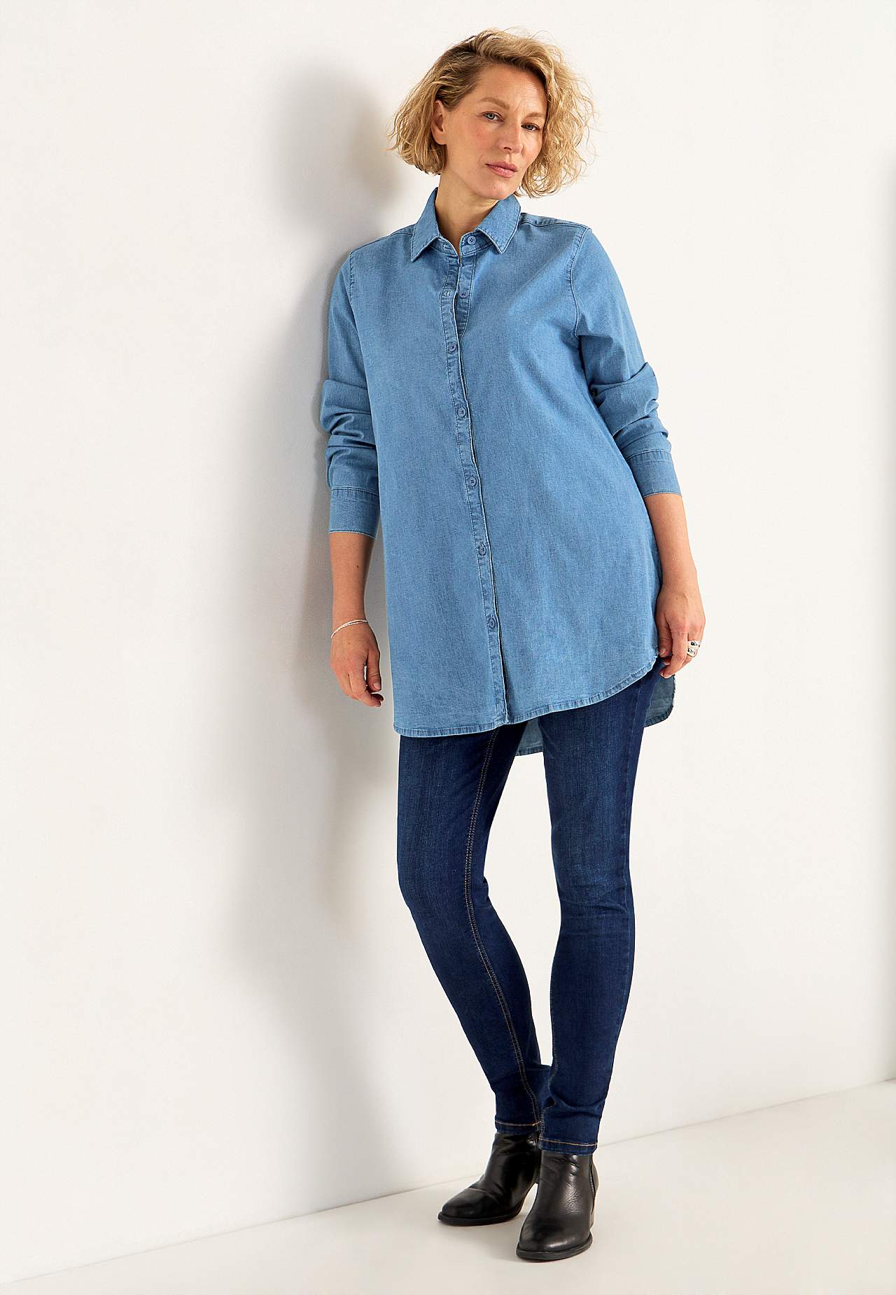 Stretchig tunika i denim