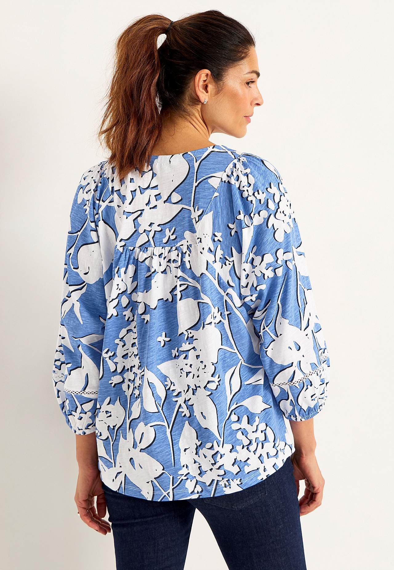 Trikåtopp med boho stil