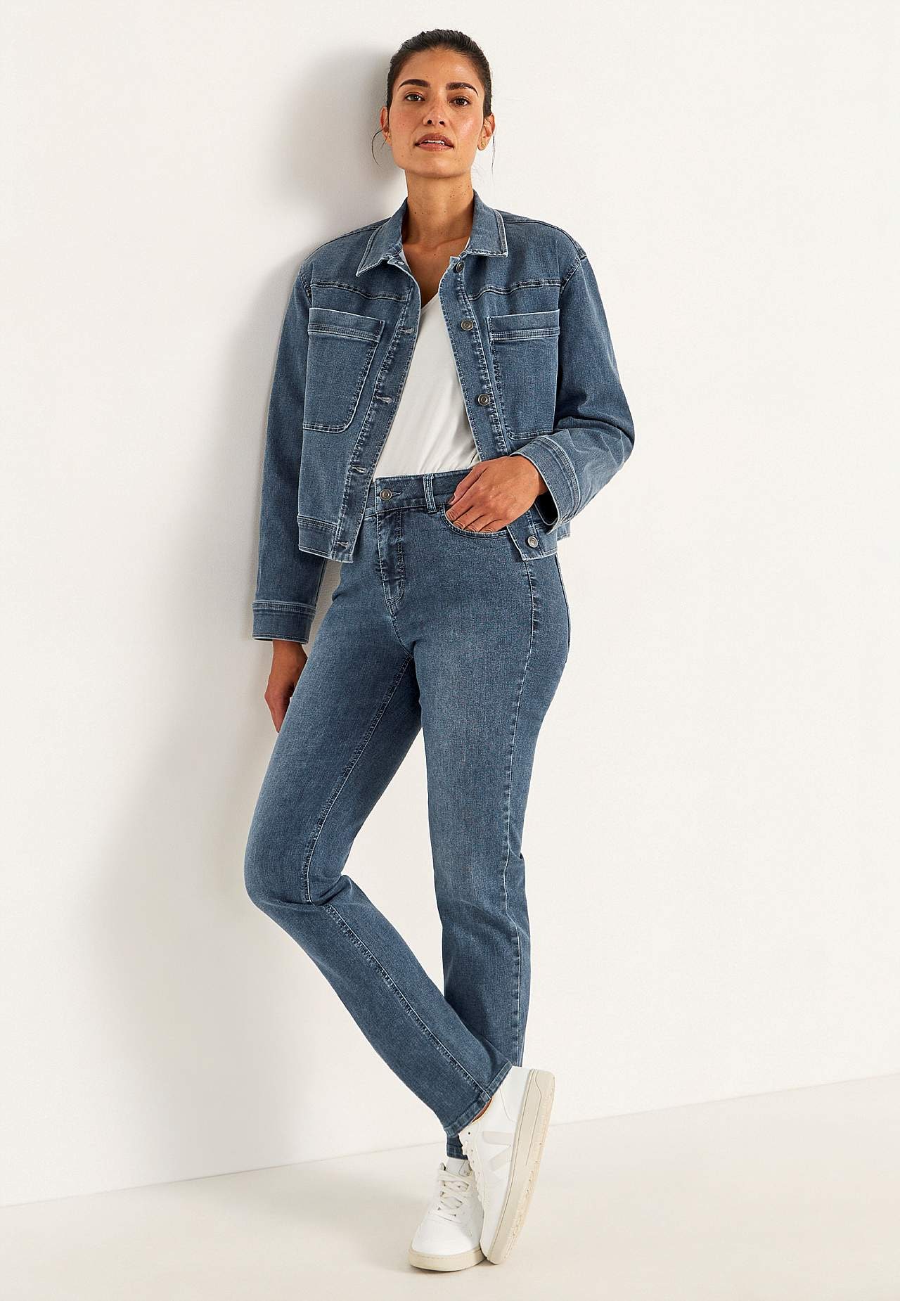 Raka jeans i superstretchig denim