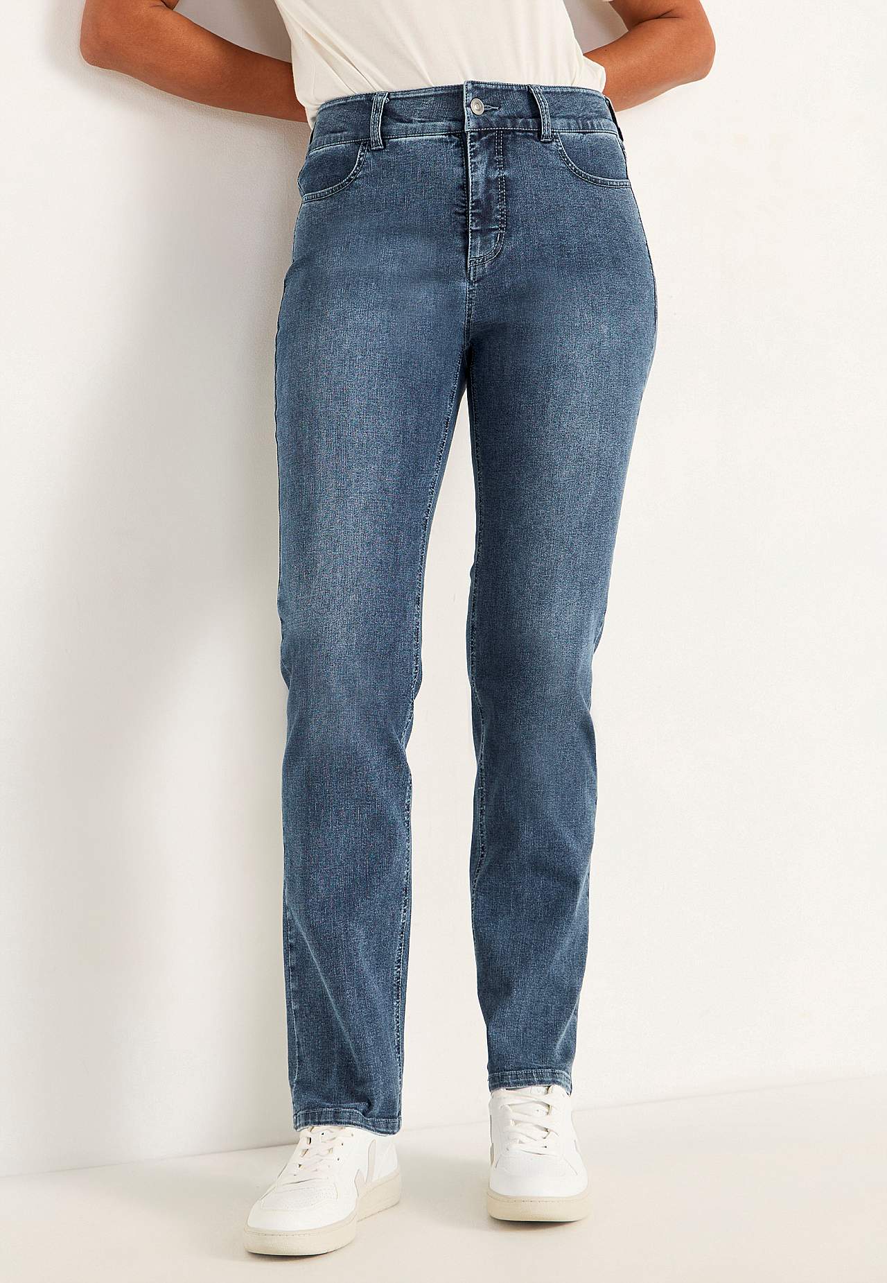 Raka jeans i superstretchig denim
