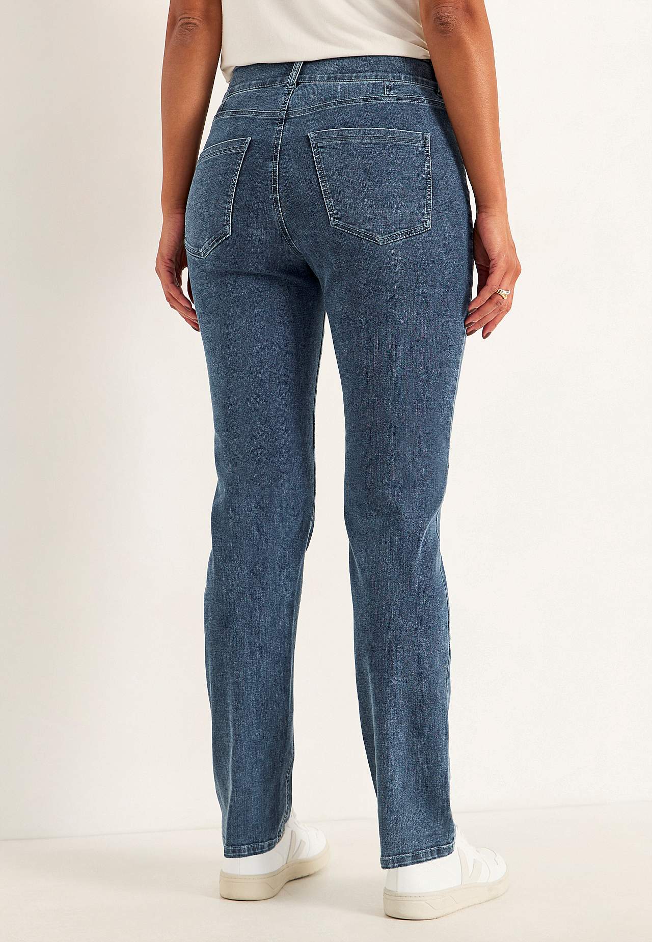 Raka jeans i superstretchig denim