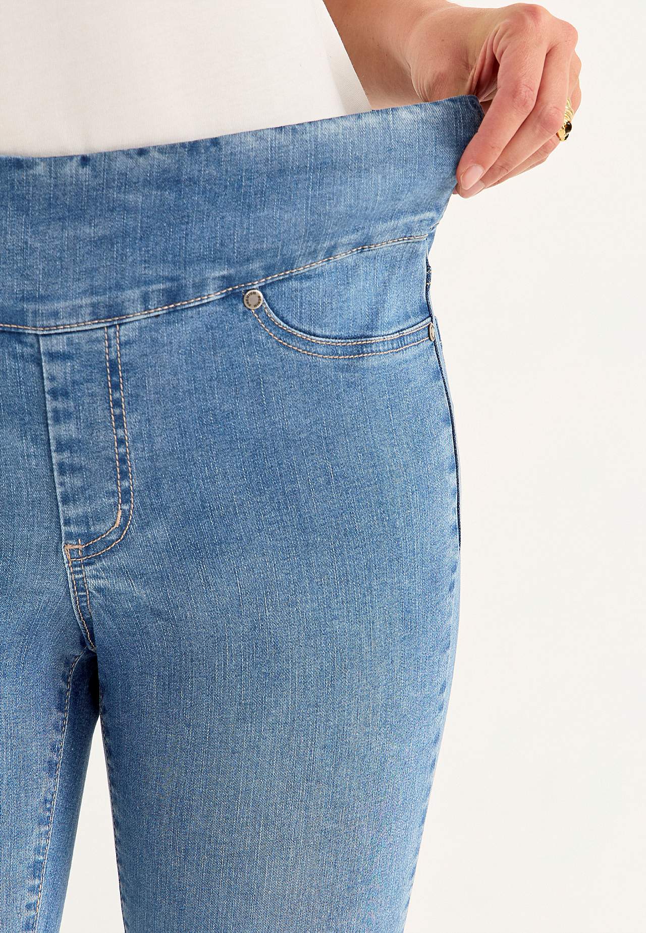 Supersköna ankeljeans i denim