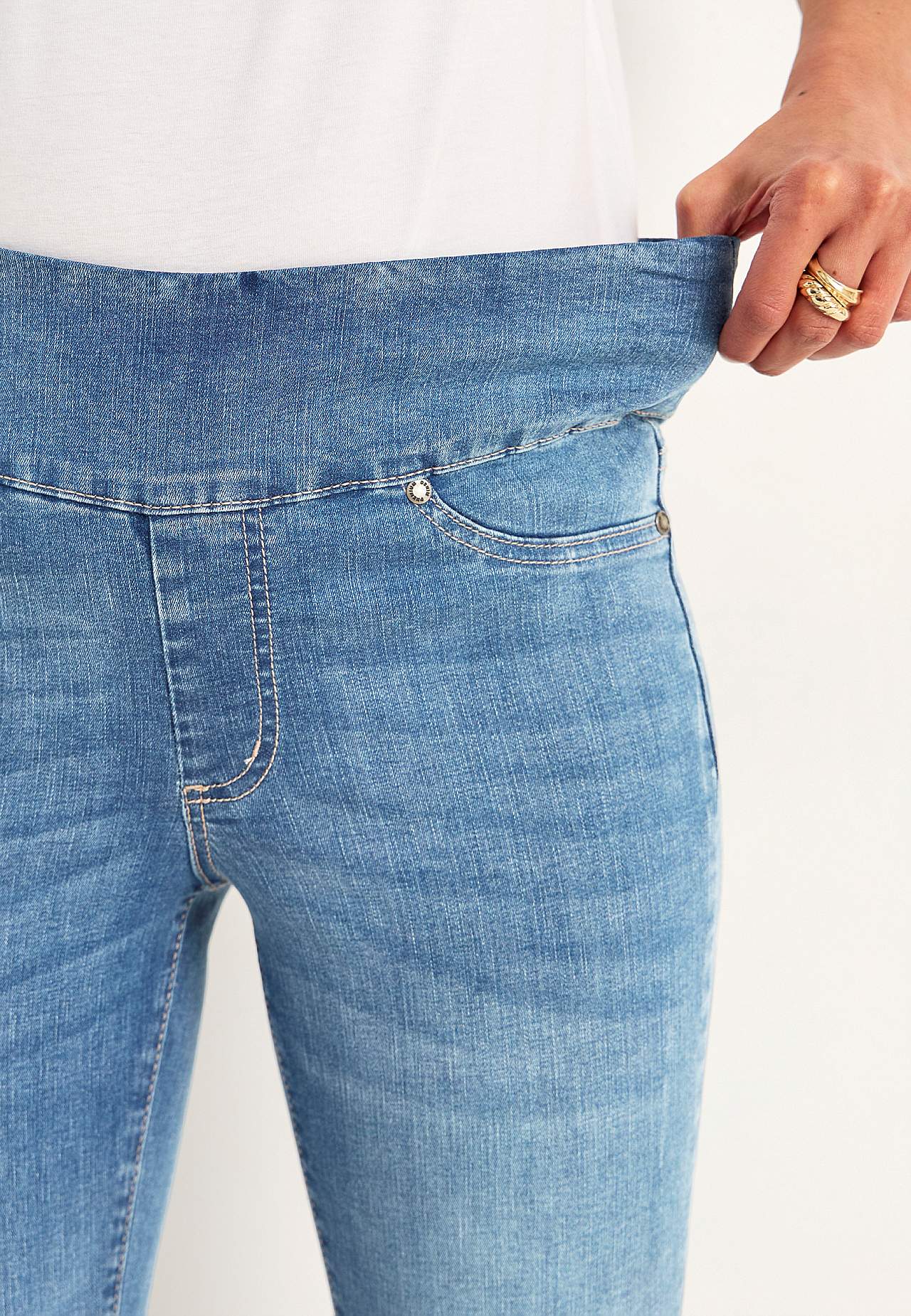 Supersköna ankeljeans i denim